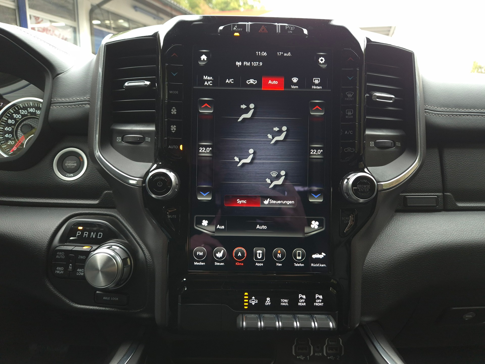 DODGE Ram 1500 Laramie 5.7l V8-image-23