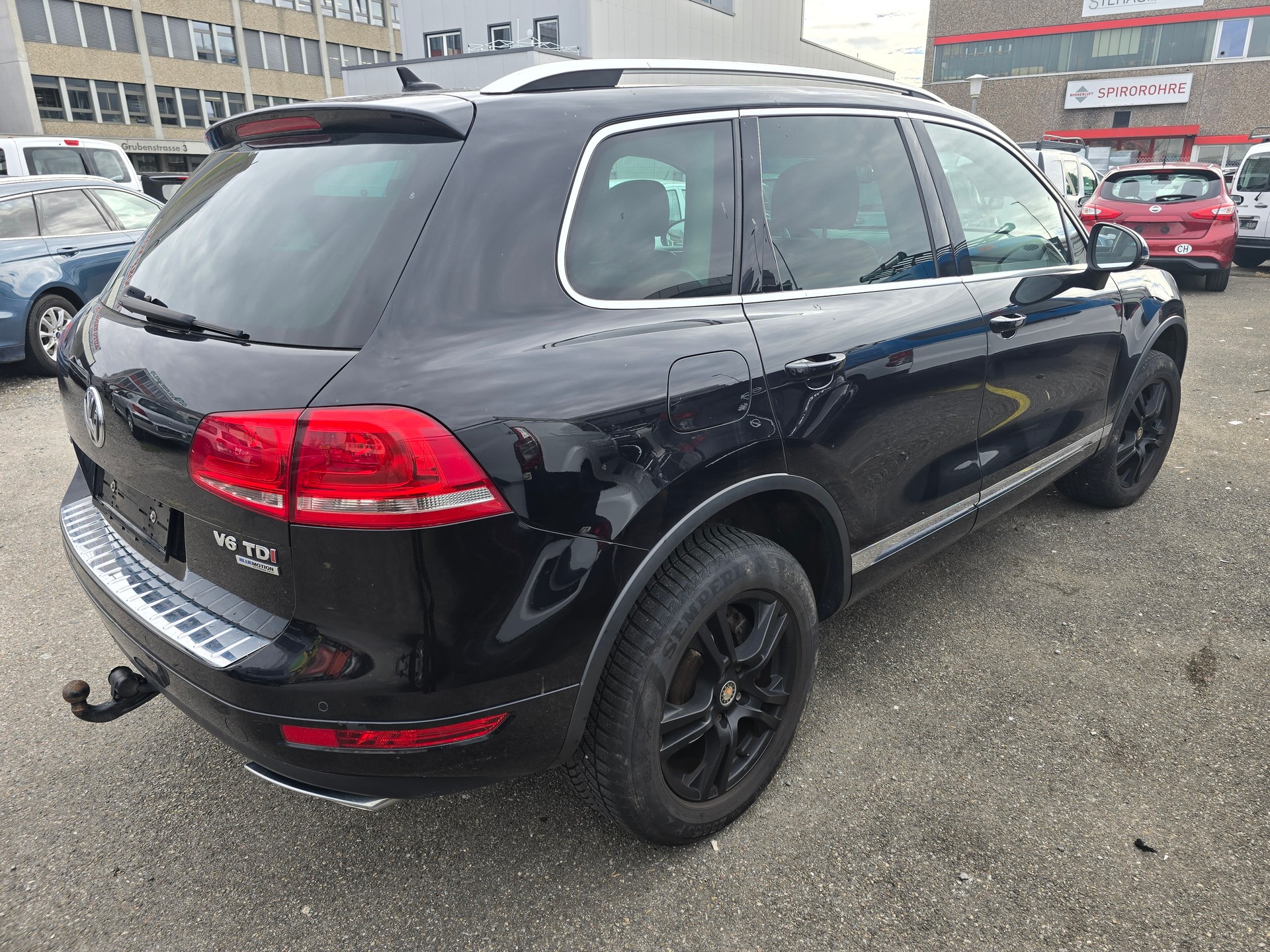 VW Touareg 3.0 TDI BlueMotion Technology Tiptronic-image-6