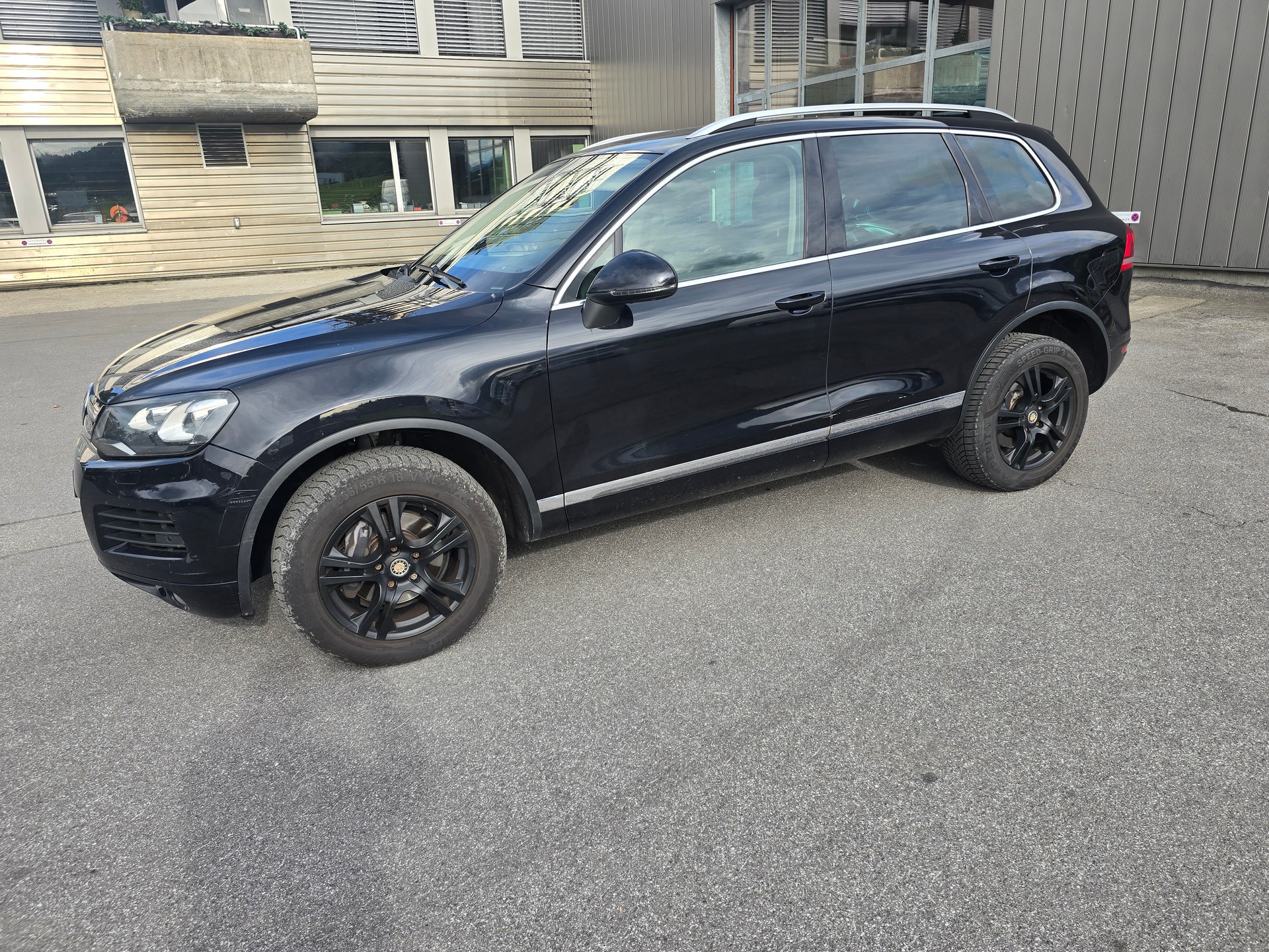 VW Touareg 3.0 TDI BlueMotion Technology Tiptronic-image-7