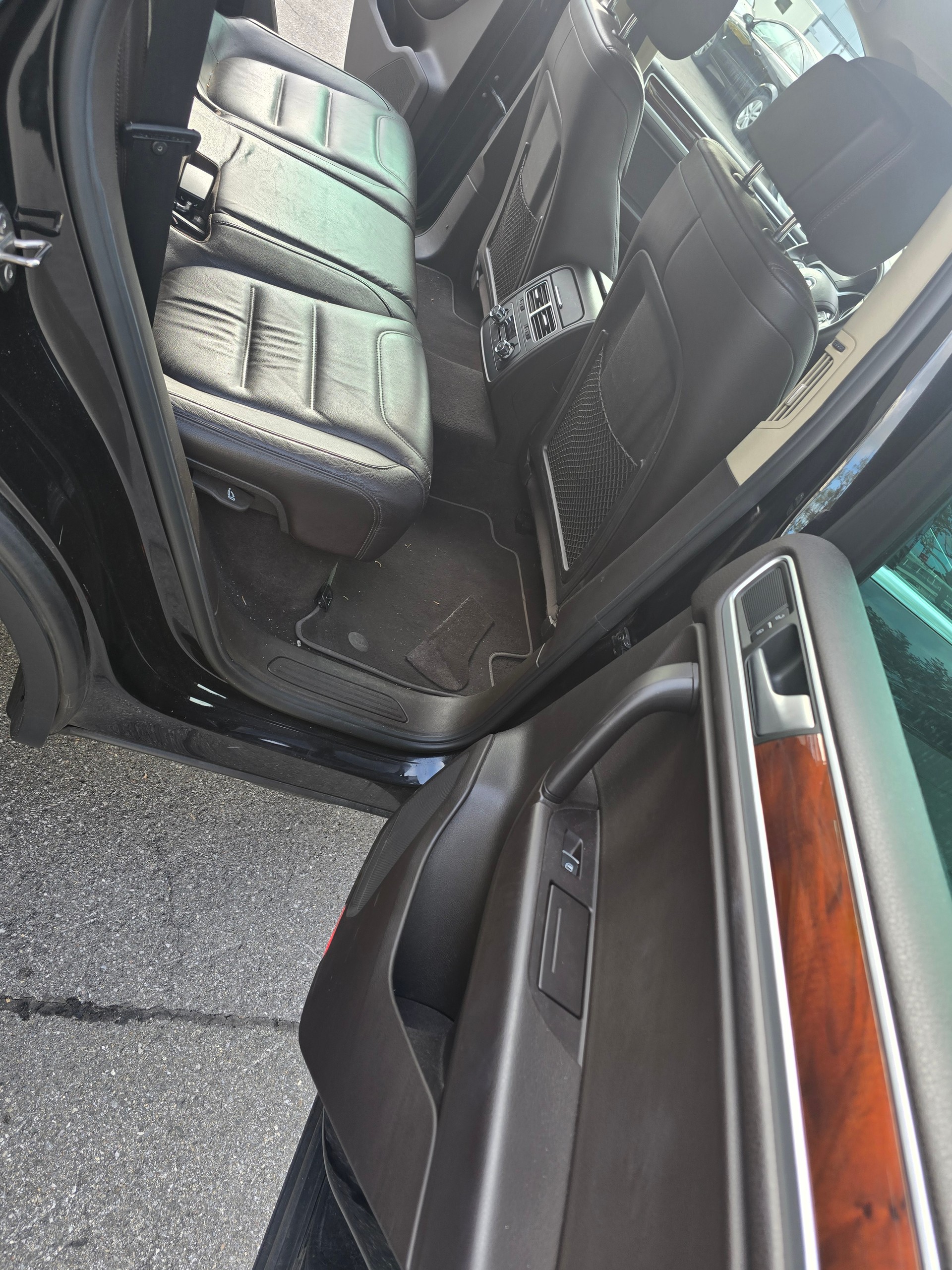 VW Touareg 3.0 TDI BlueMotion Technology Tiptronic-image-10