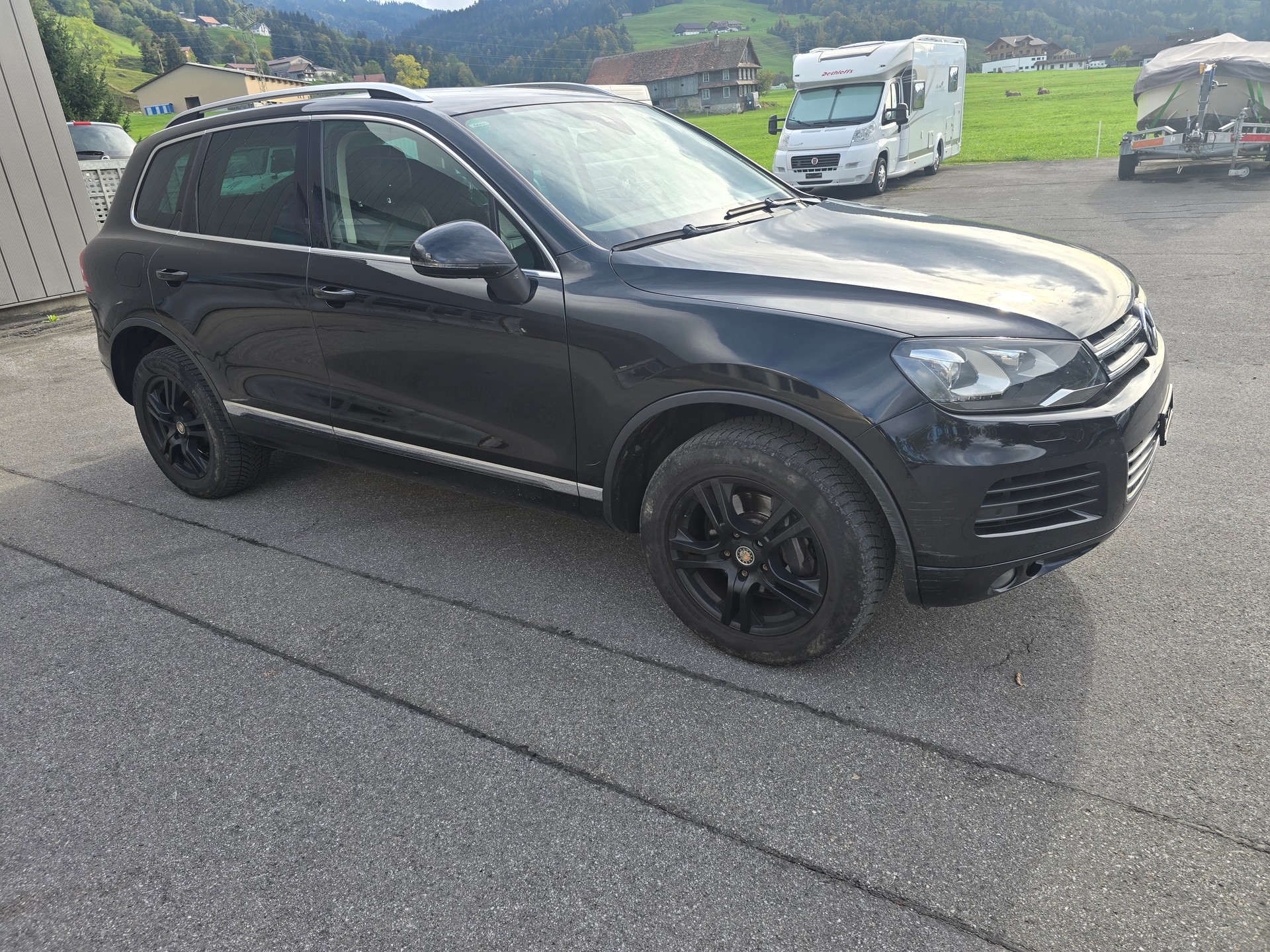 VW Touareg 3.0 TDI BlueMotion Technology Tiptronic-image-1