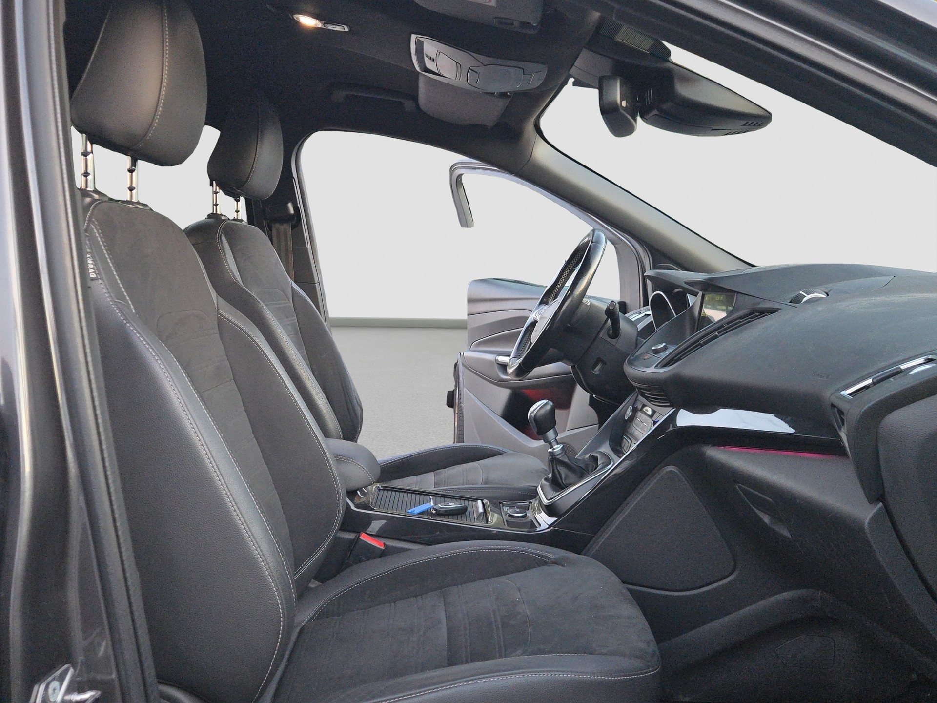 FORD Kuga 1.5 SCTi Trend 2WD-image-11