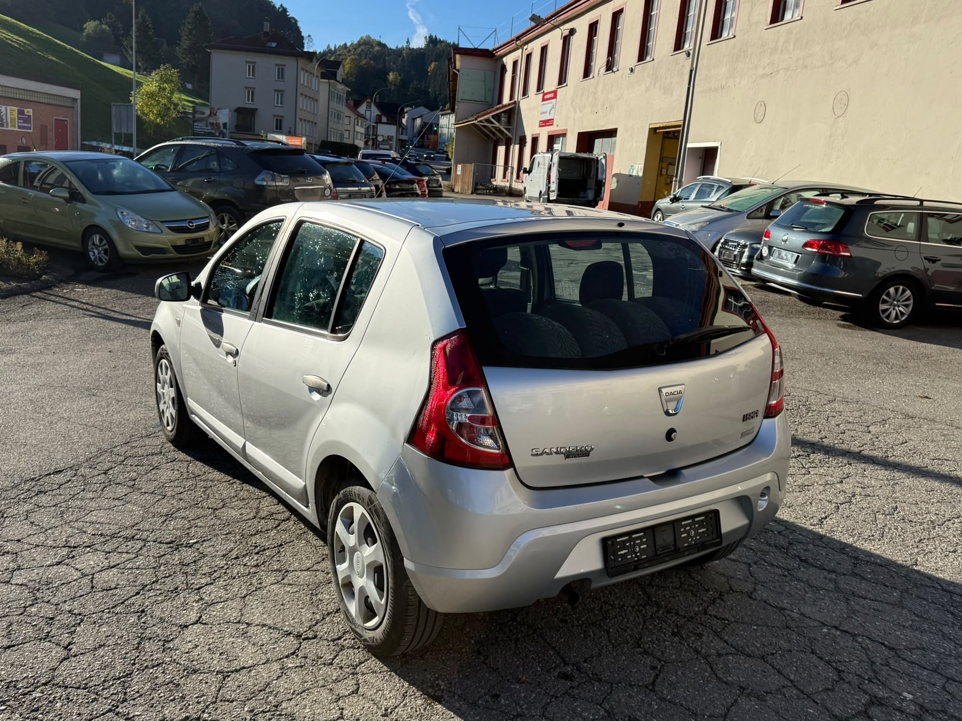 DACIA Sandero 1.6 Lauréate-image-4