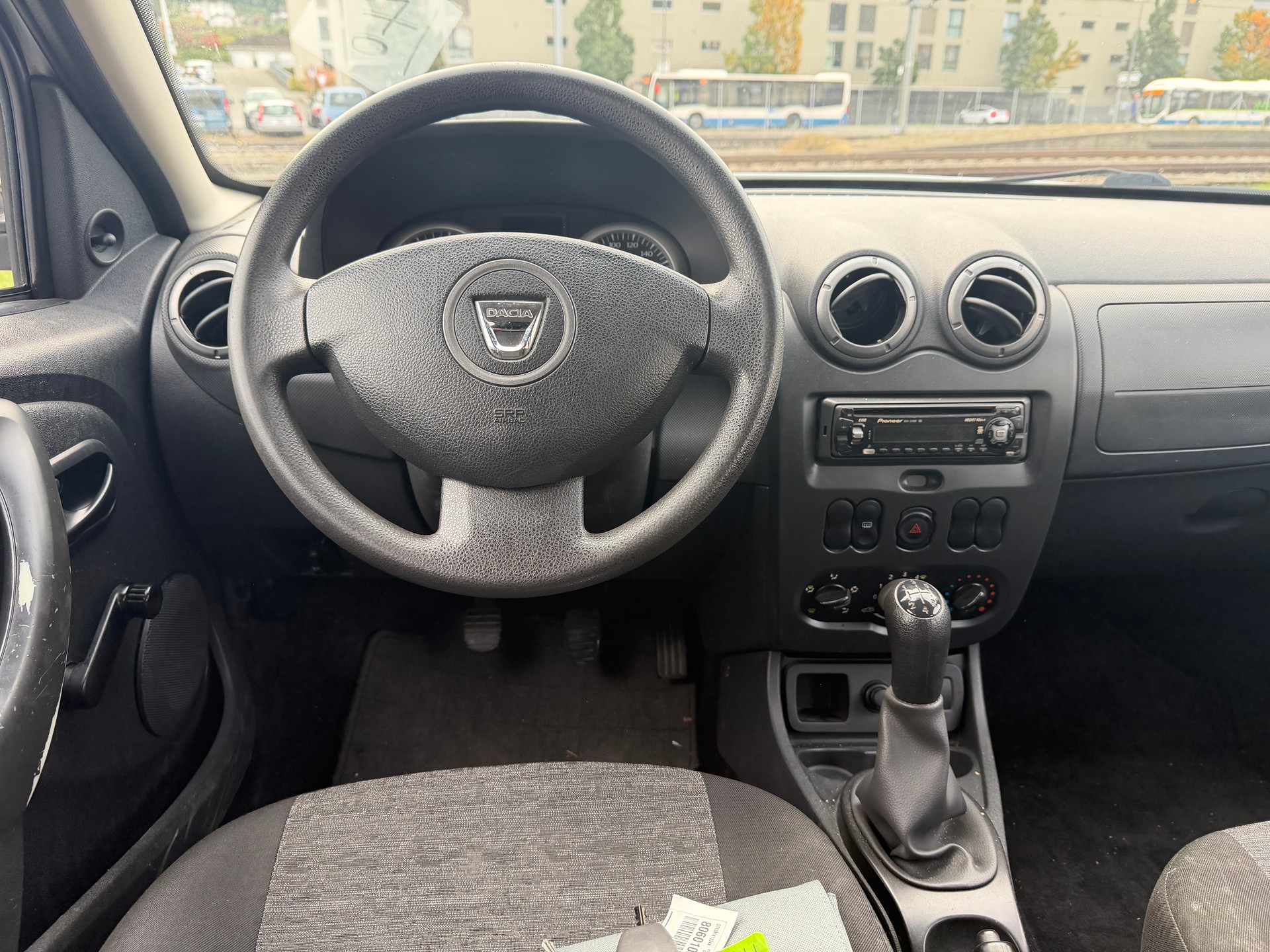 DACIA Duster 1.6 City 4x2-image-8