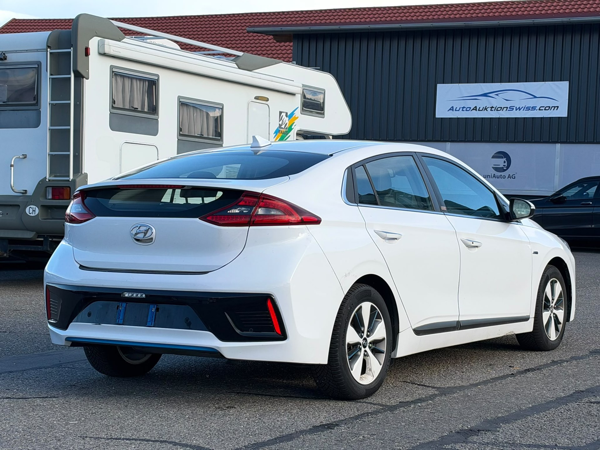 HYUNDAI Ioniq 1.6 GDi Plug in Hybrid Launch DCT-image-4