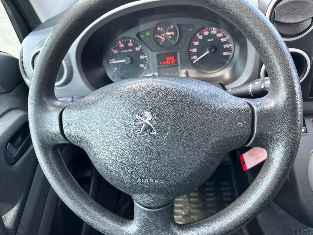 PEUGEOT Partner 1.6 VTi Access-image-16