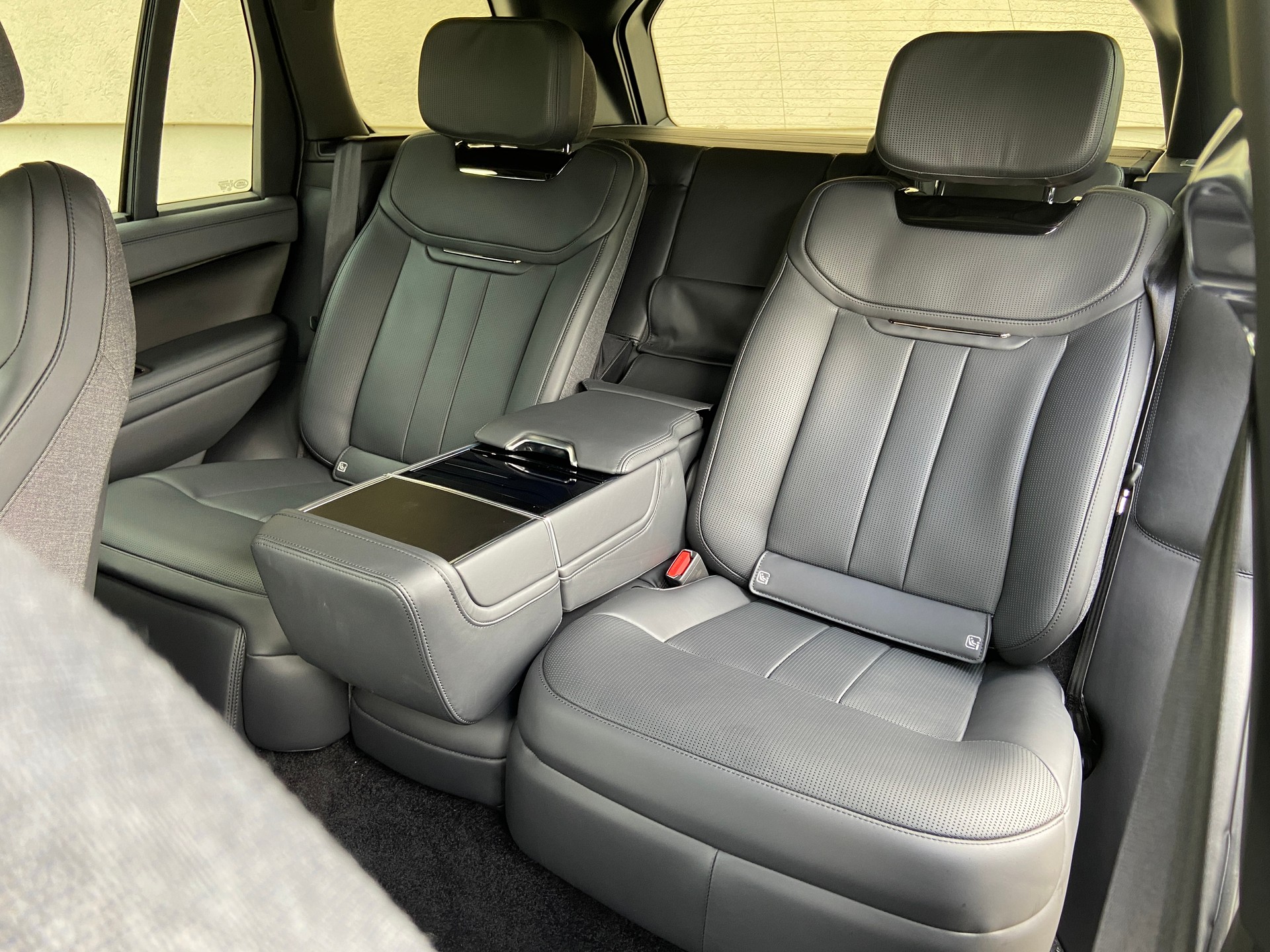 LAND ROVER Range Rover P530 4.4 V8 SV Automatic-image-11