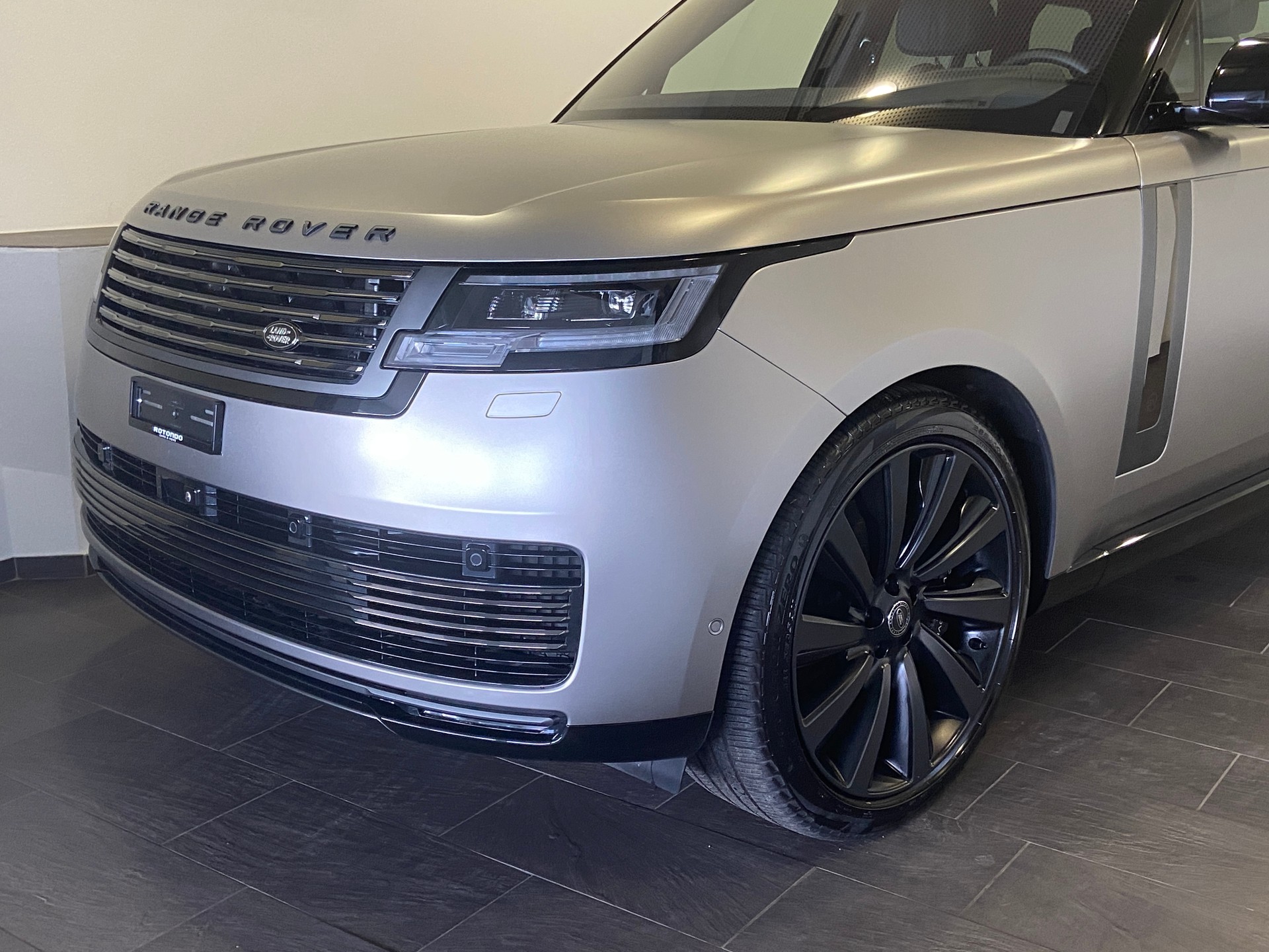LAND ROVER Range Rover P530 4.4 V8 SV Automatic-image-2