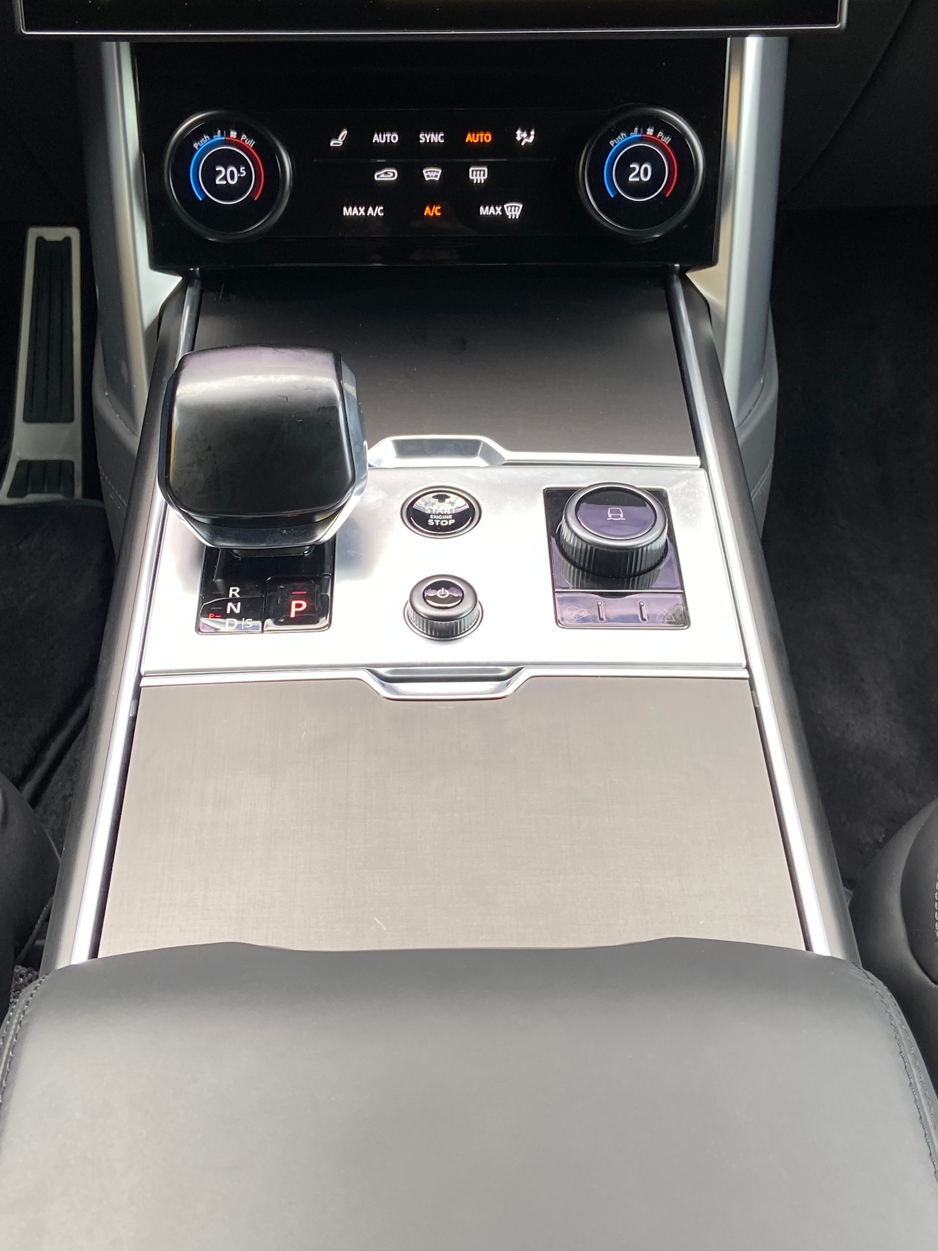LAND ROVER Range Rover P530 4.4 V8 SV Automatic-image-13