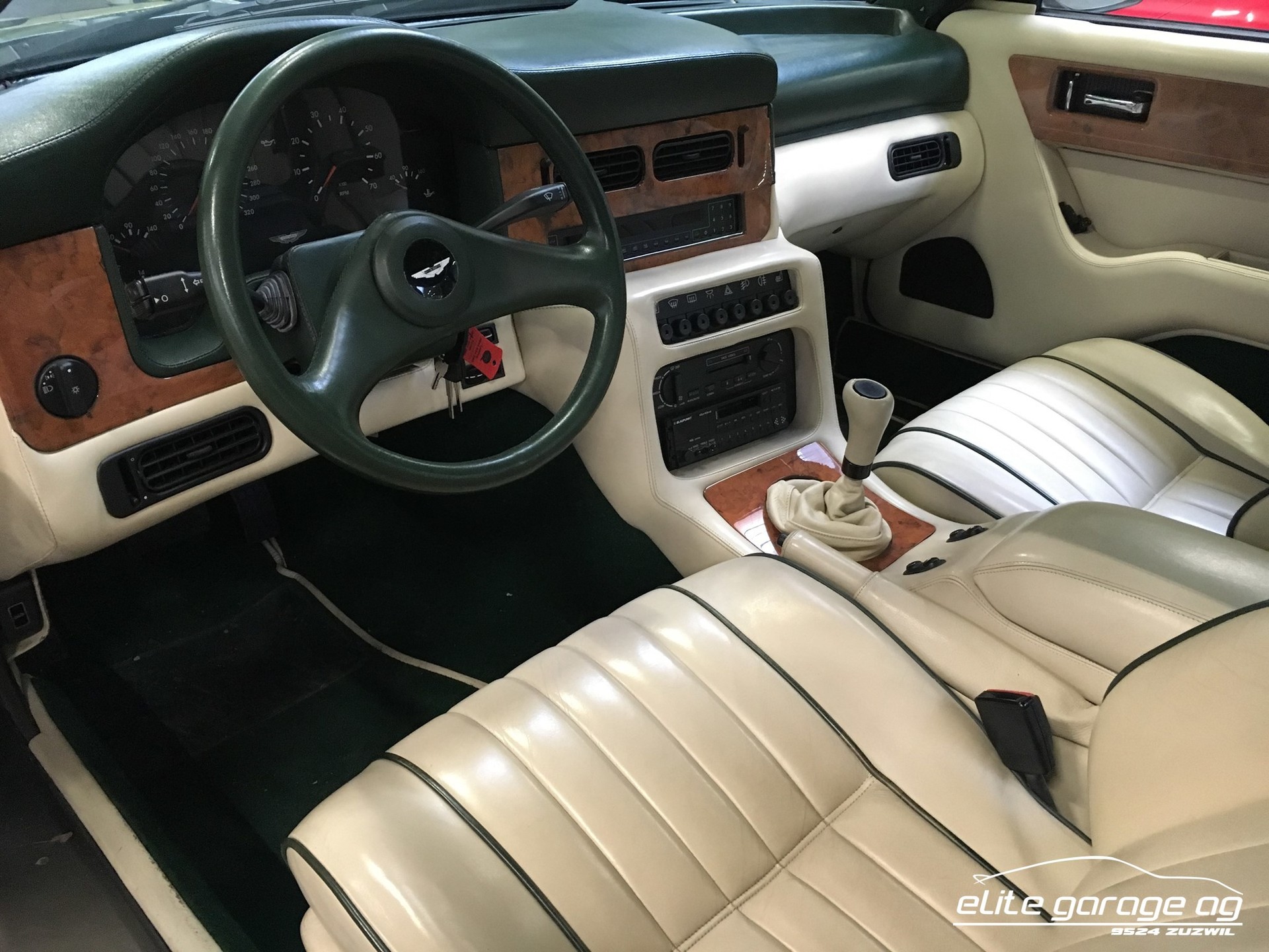 ASTON MARTIN Virage-image-8