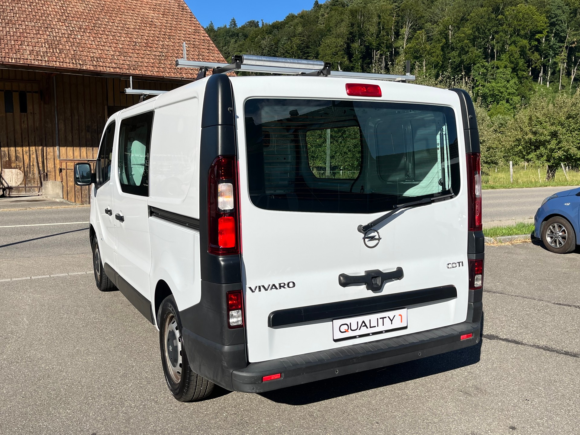 OPEL VIVARO-image-3