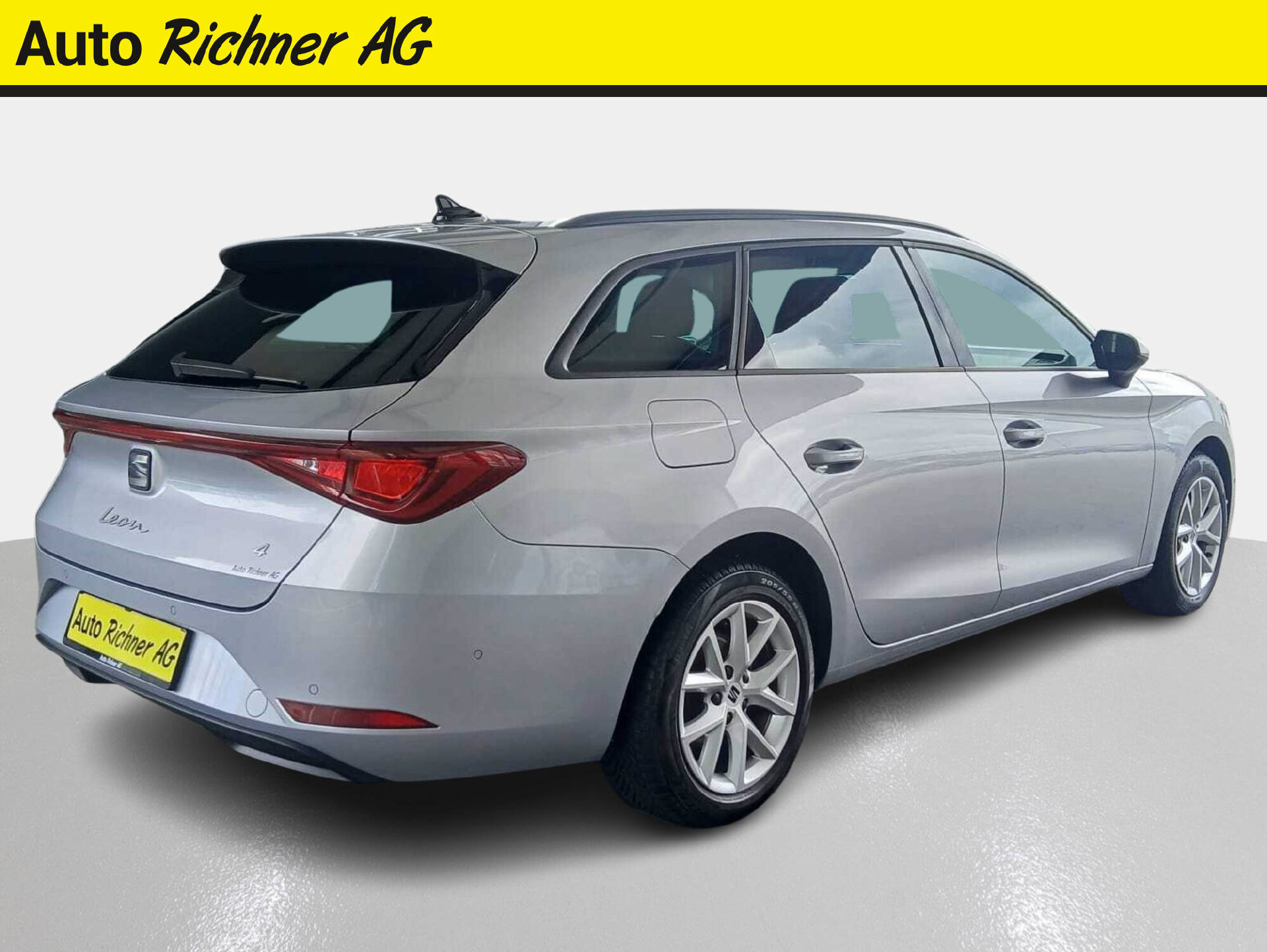 SEAT Leon ST 2.0 TDI Style 4Drive DSG-image-3