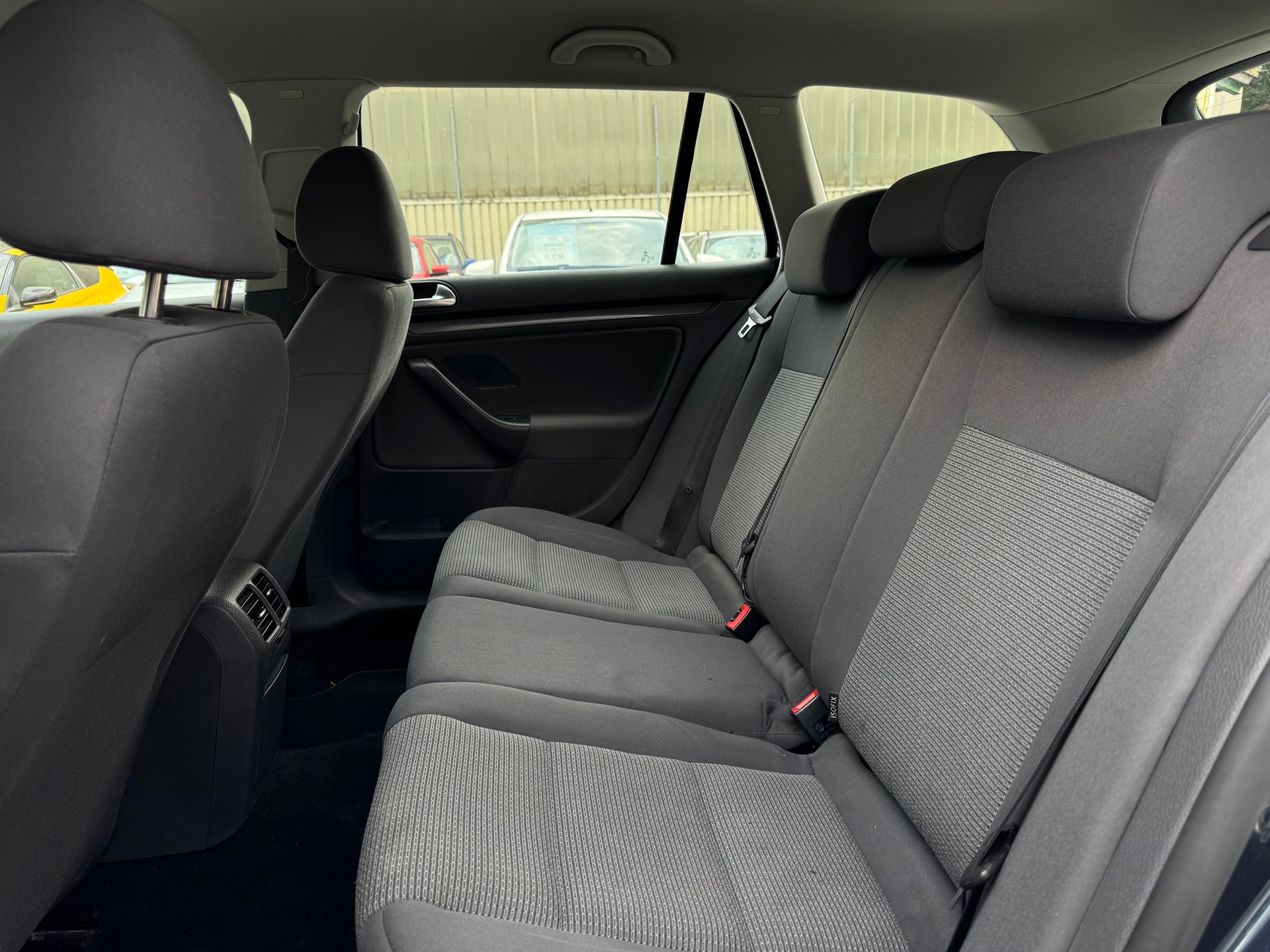VW Golf Variant 1.9 TDI BlueMotion Trendline-image-10