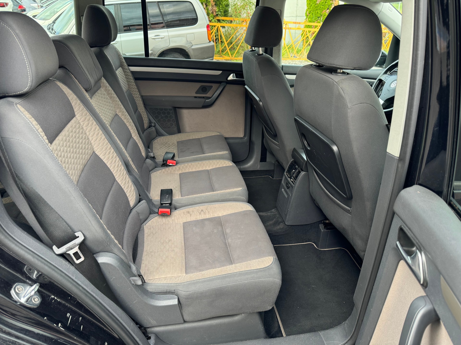 VW CrossTouran 1.4 TSI DSG-image-7