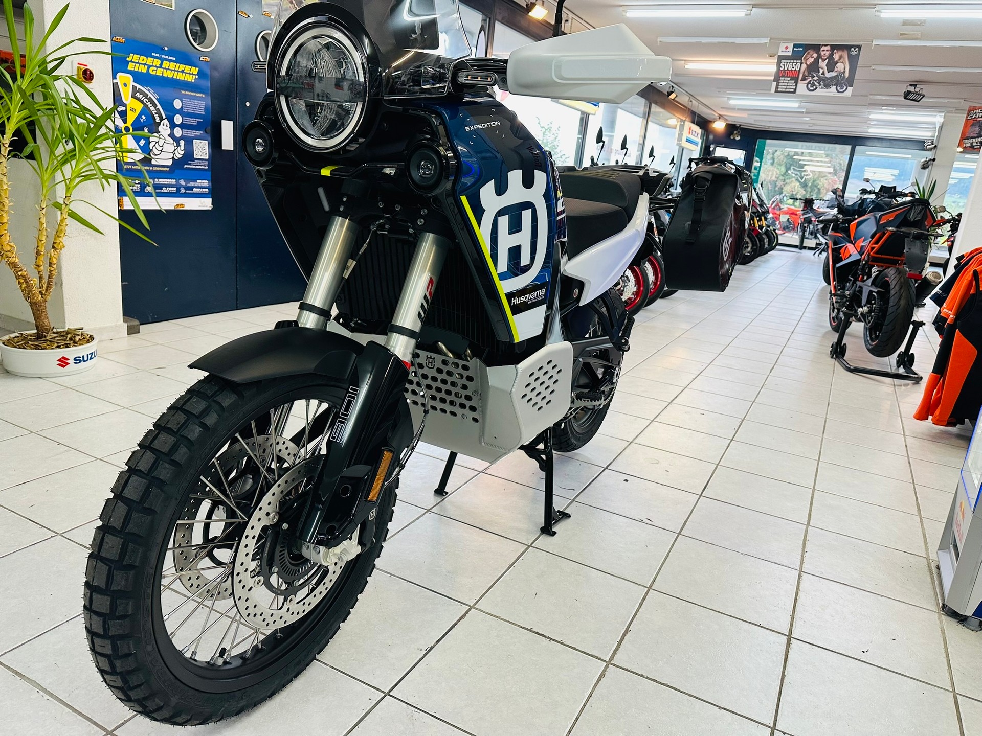 HUSQVARNA Norden 901 Expedition-image-7