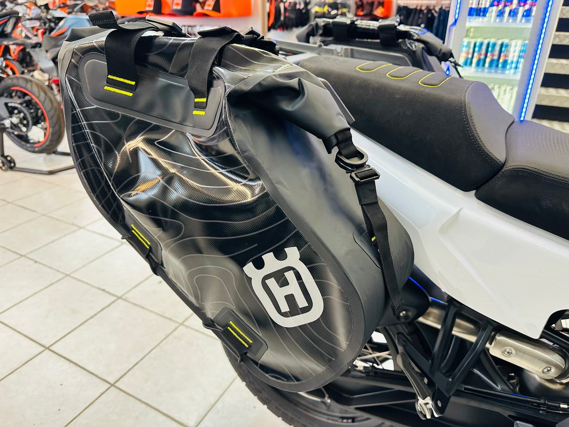 HUSQVARNA Norden 901 Expedition-showroom-element-3
