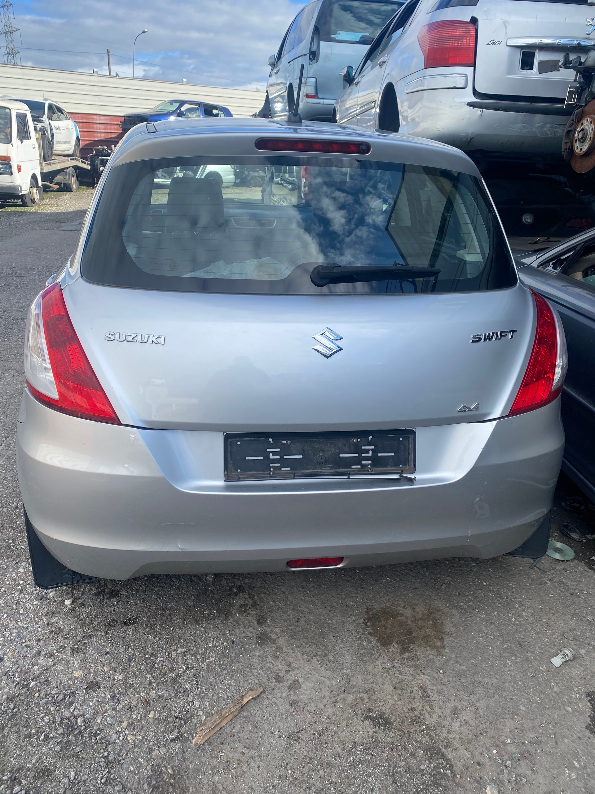SUZUKI Swift 1.2i 16V GL Top 4x4-image-3