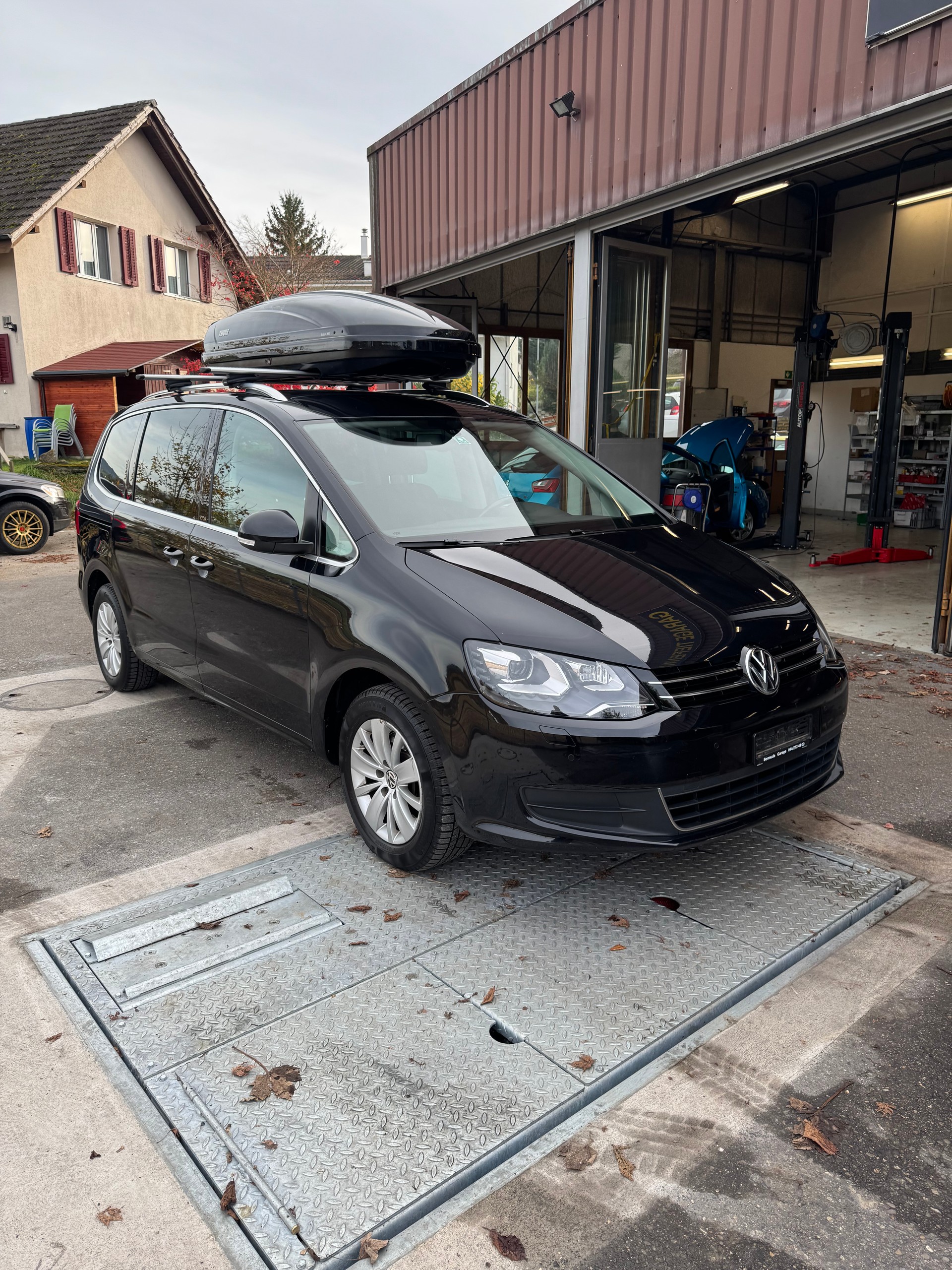 VW Sharan 2.0 TDI BMT Comfortline DSG-image-1