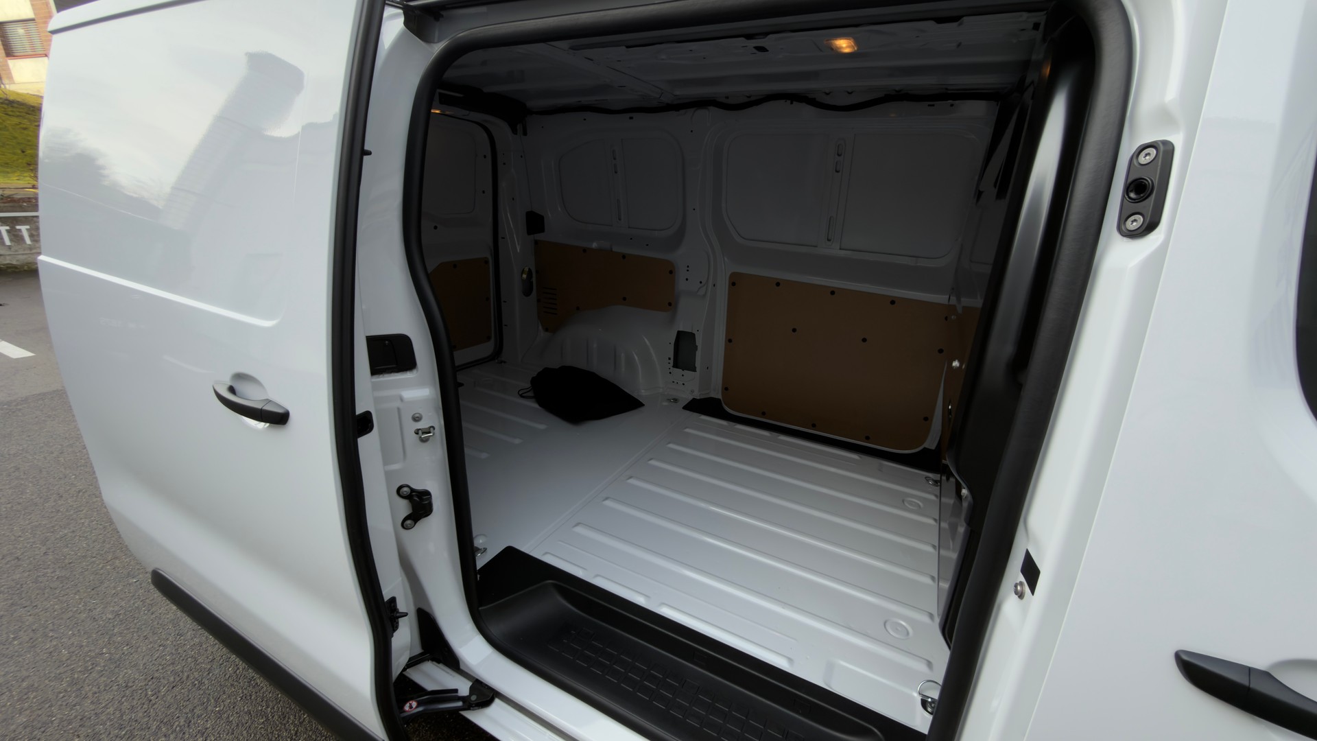 CITROEN JUMPY Kaw. M 75 kWh First-image-10