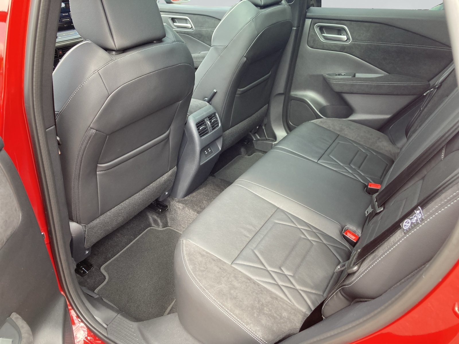 NISSAN Qashqai 1.5 VC-T N-Design-image-7