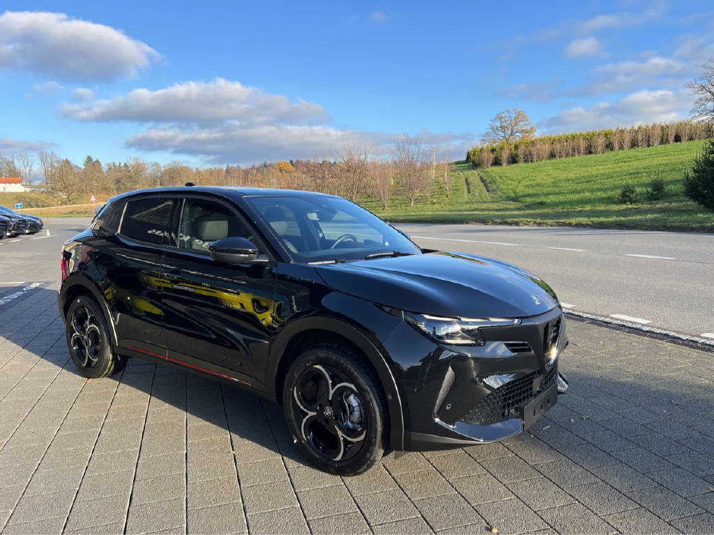 ALFA ROMEO Junior 1.2 Ibrida Speciale-showroom-element-1