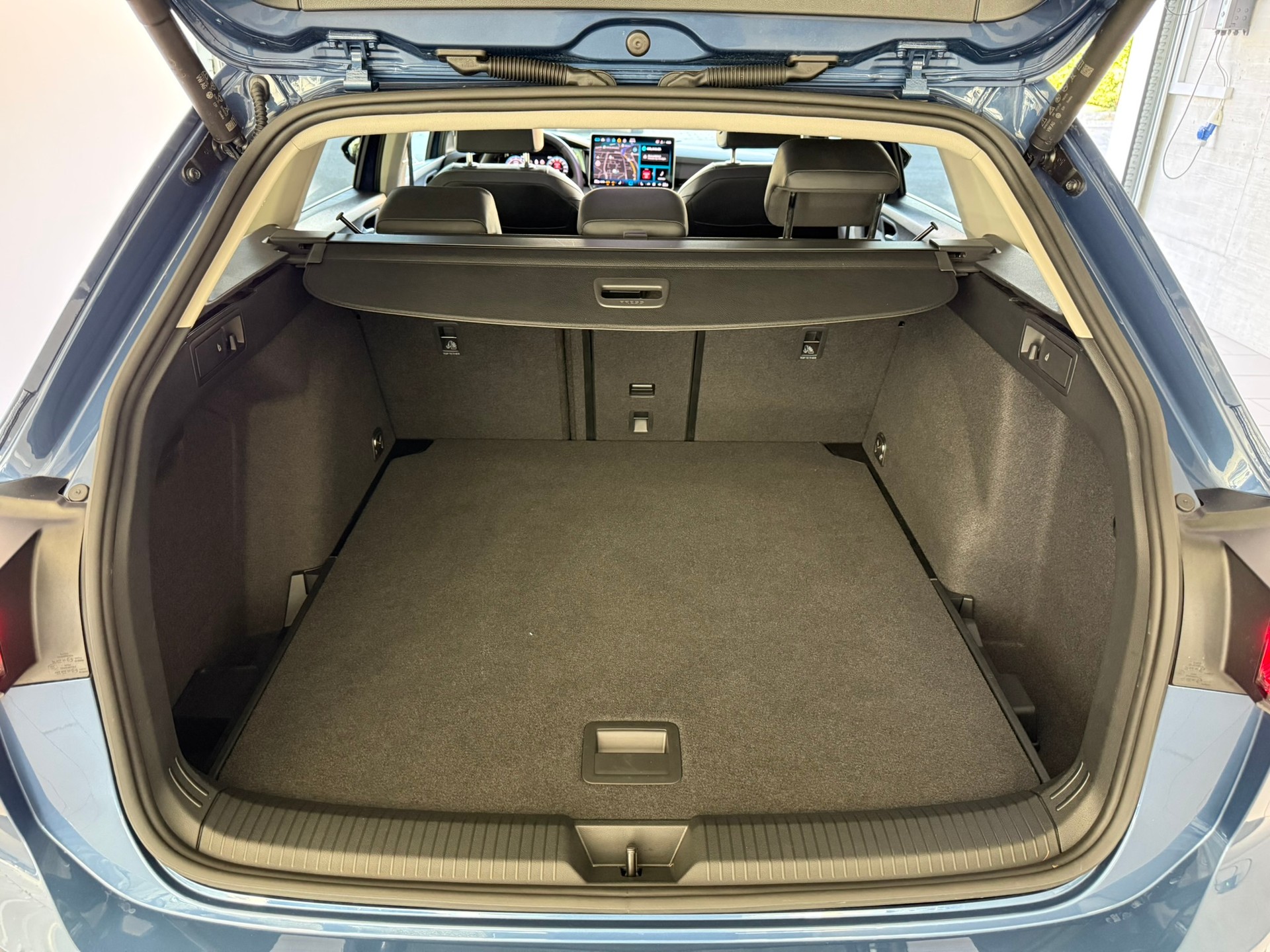VW Golf Variant 1.5 eTSI mHEV Style DSG-image-6