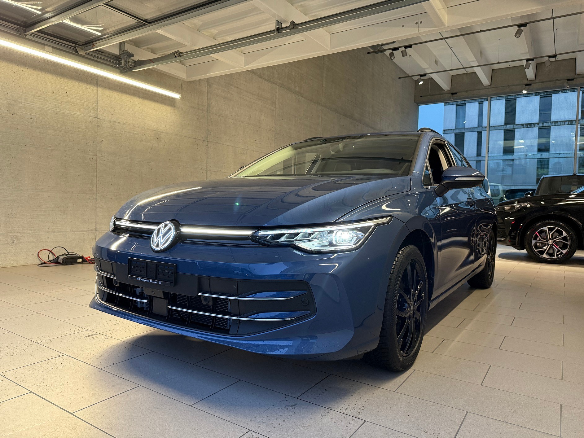 VW Golf Variant 1.5 eTSI mHEV Style-showroom-element-1