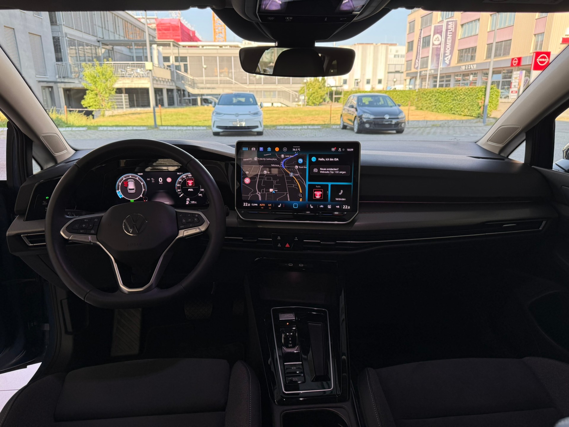 VW Golf Variant 1.5 eTSI mHEV Style-image-10