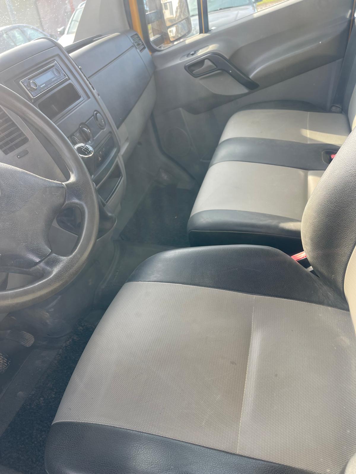 VW Crafter 35 2.0 TDI CR-image-3