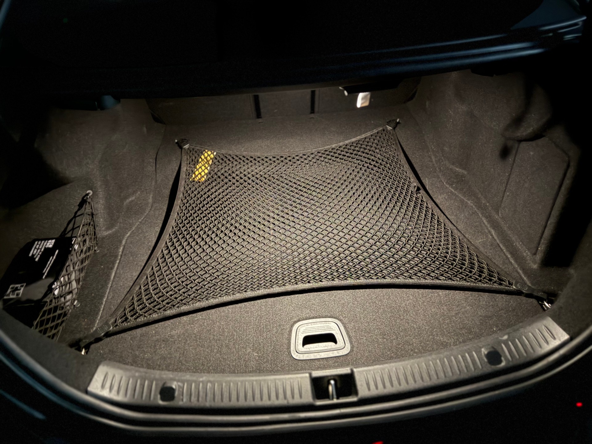 MERCEDES-BENZ E 200 4Matic AMG Line 9G-Tronic-image-7