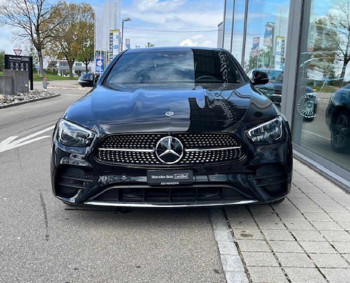 MERCEDES-BENZ E 200 4Matic AMG Line 9G-Tronic-image-0