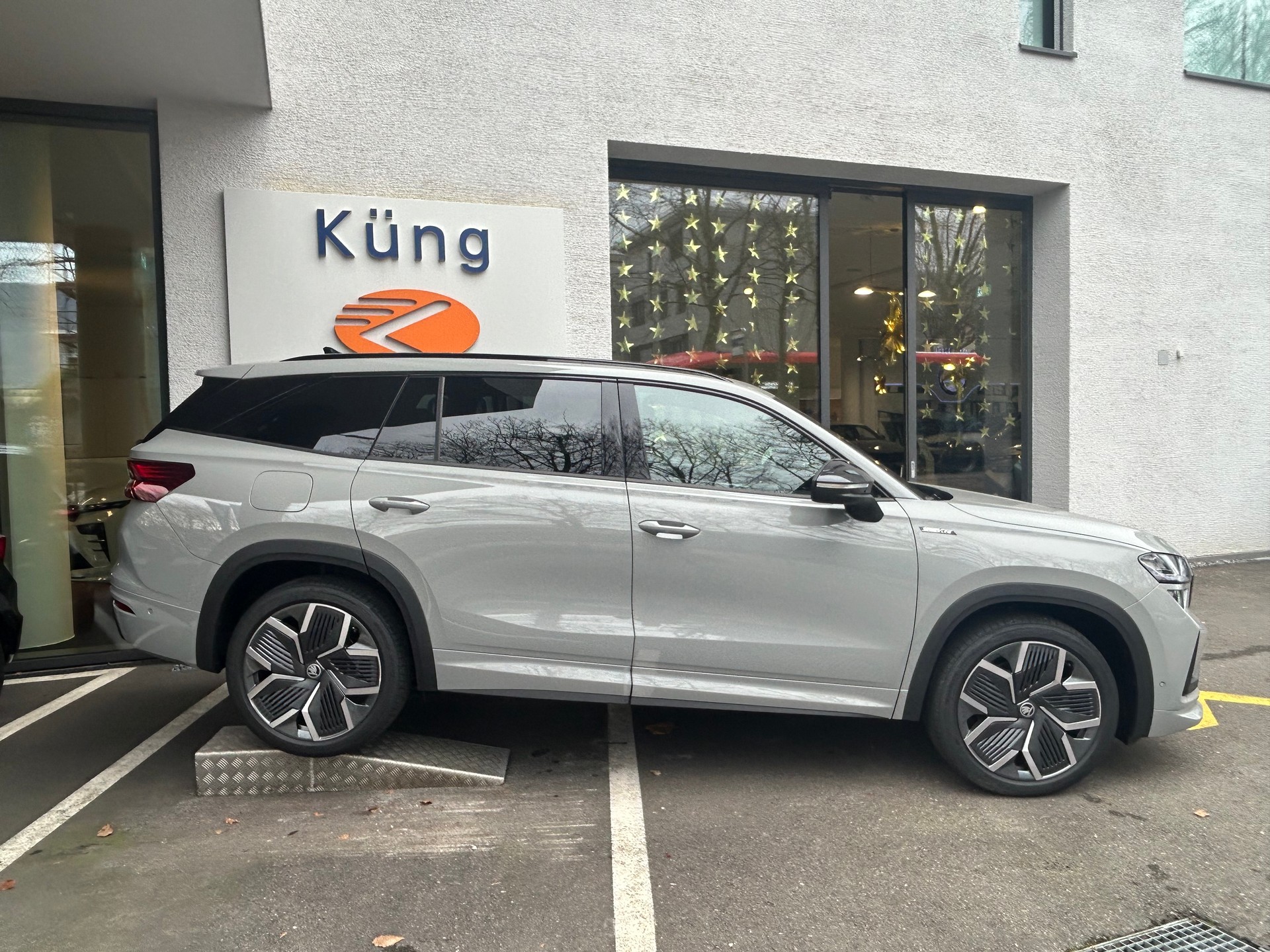 SKODA Kodiaq 2.0 TSI Sportline 4x4-image-1