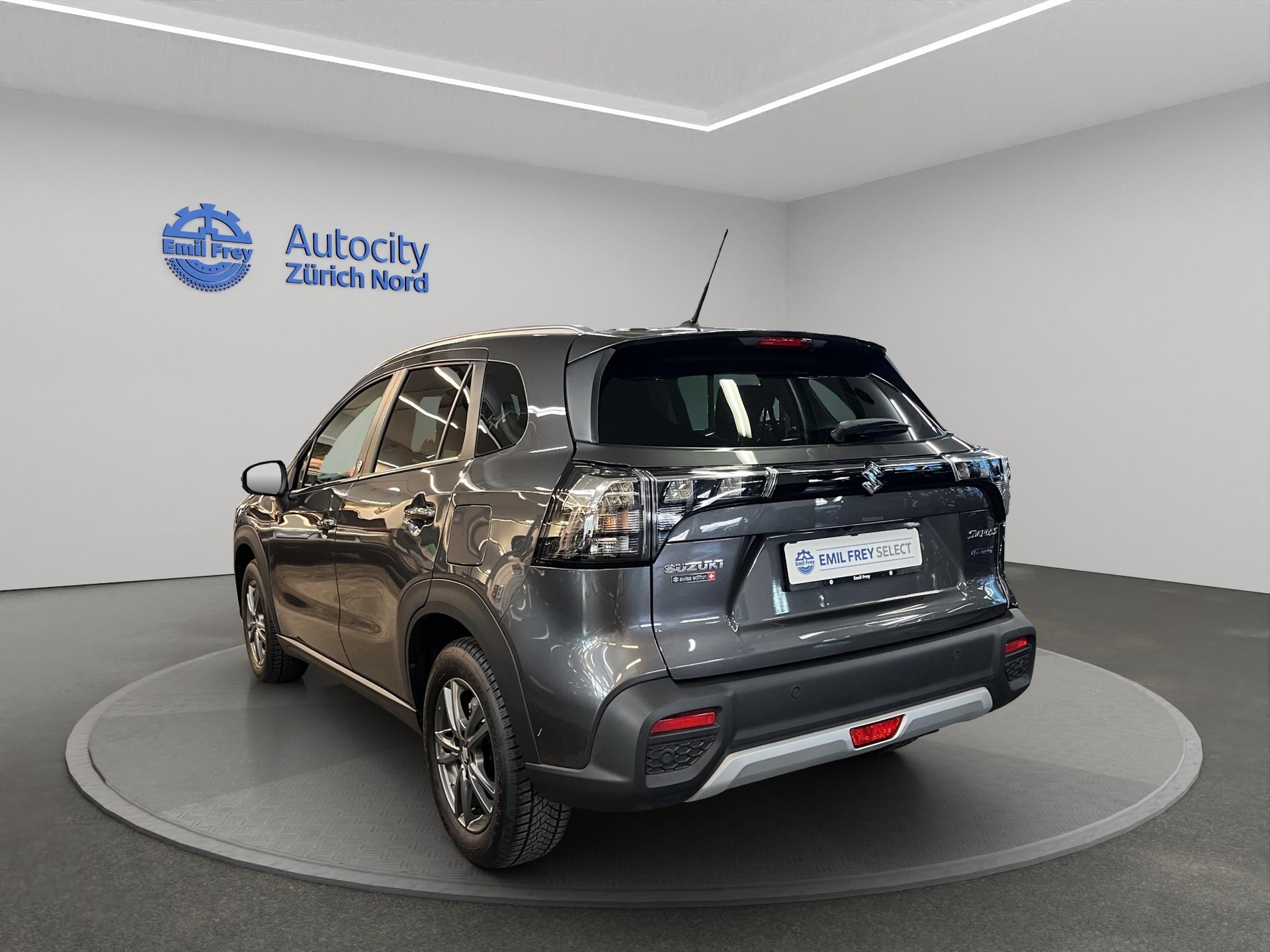 SUZUKI S-Cross 1.5 Compact+ Hybrid 4x4-image-2