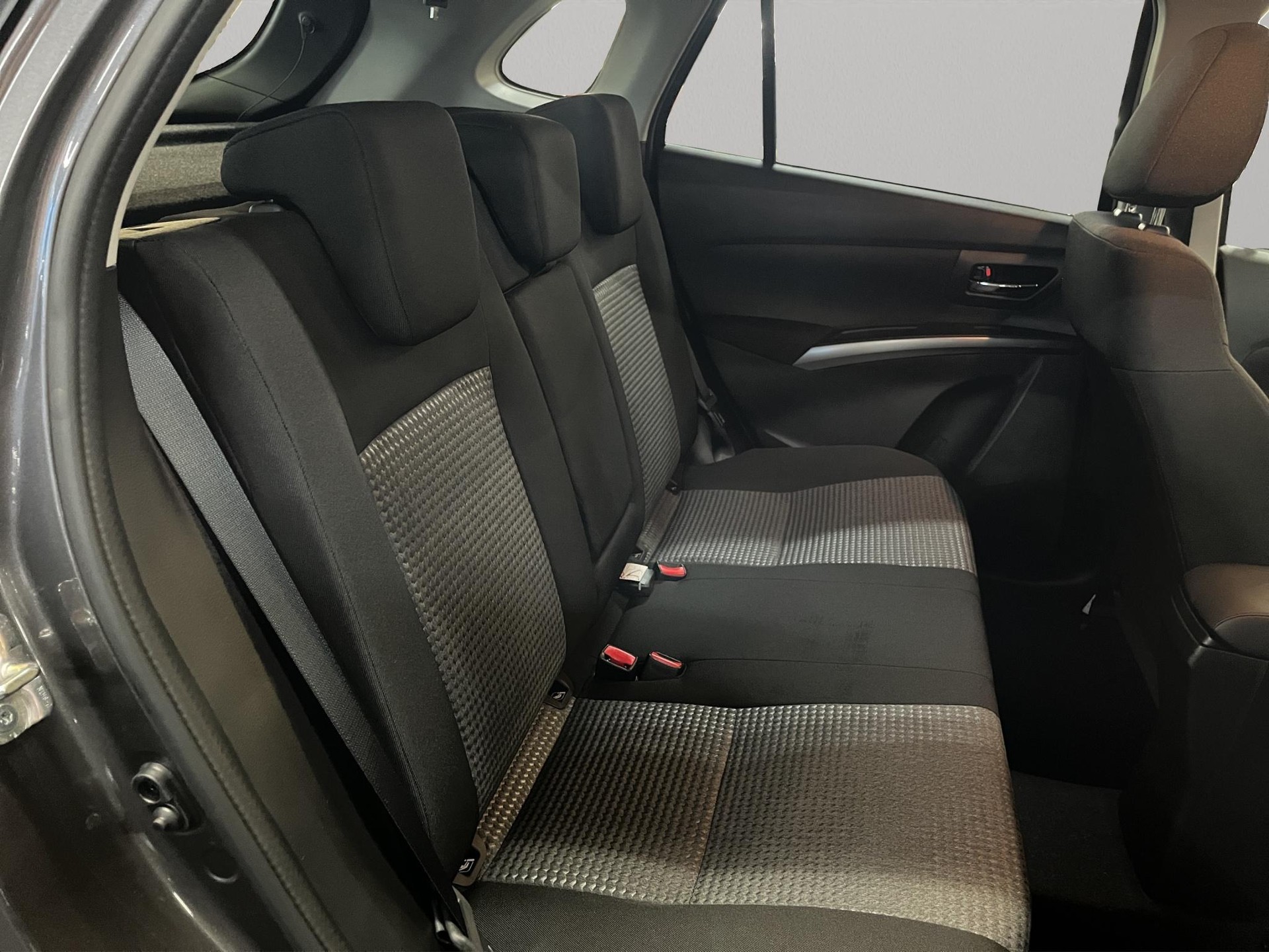 SUZUKI S-Cross 1.5 Compact+ Hybrid 4x4-image-11