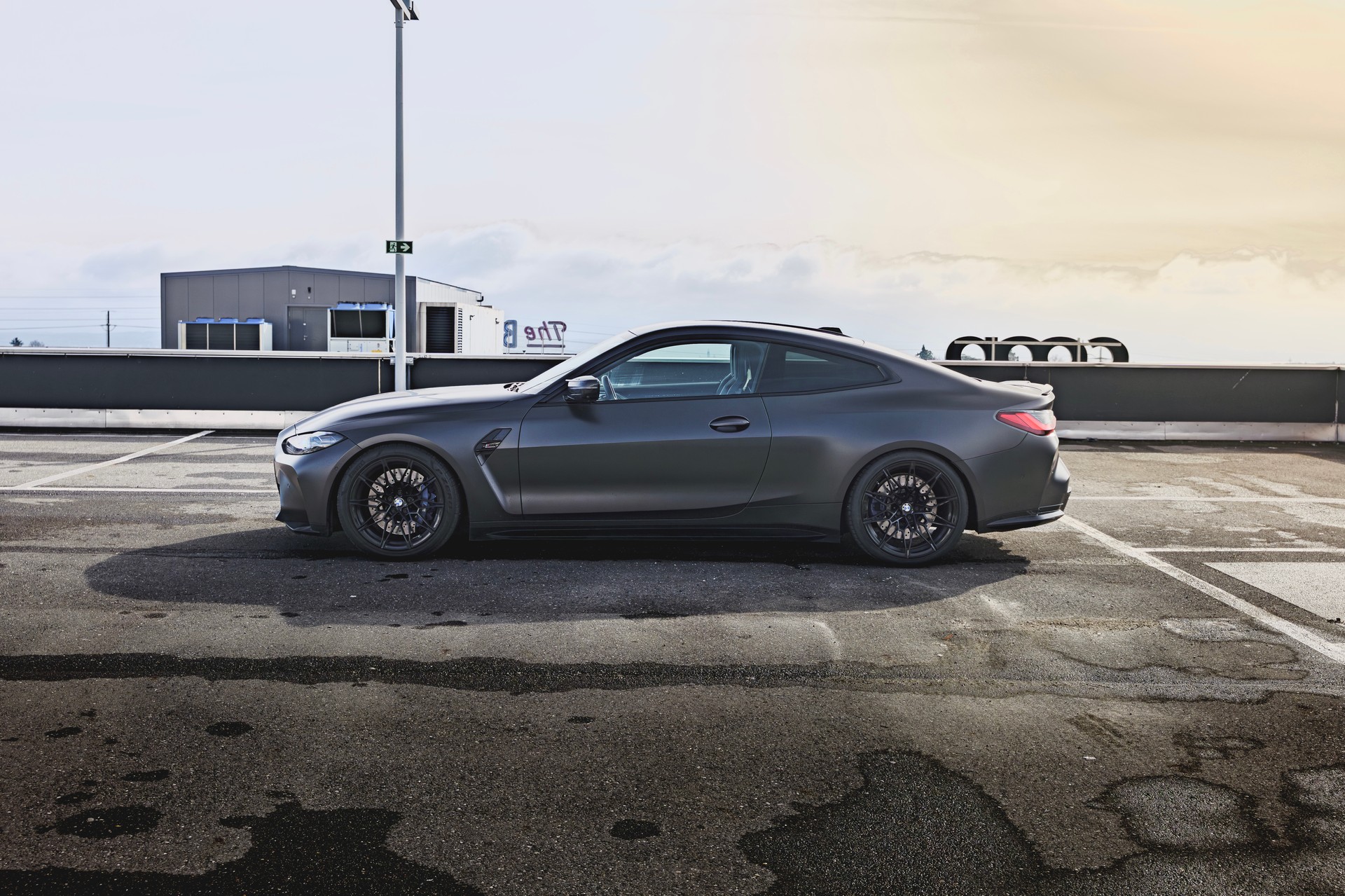 BMW M4 Coupé Competition M xDrive-image-1