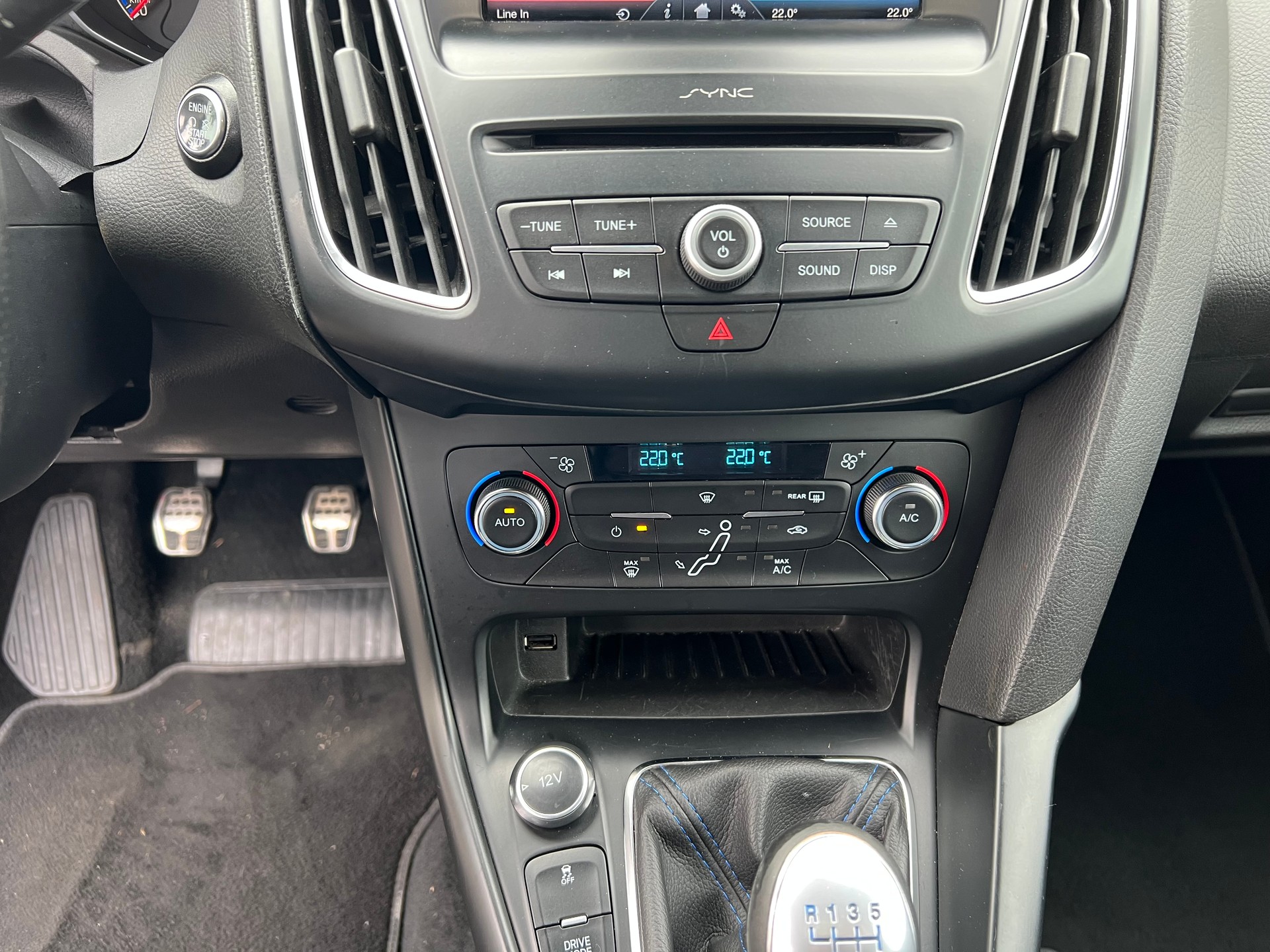 FORD Focus 2.3 EcoBoost RS AWD-image-16
