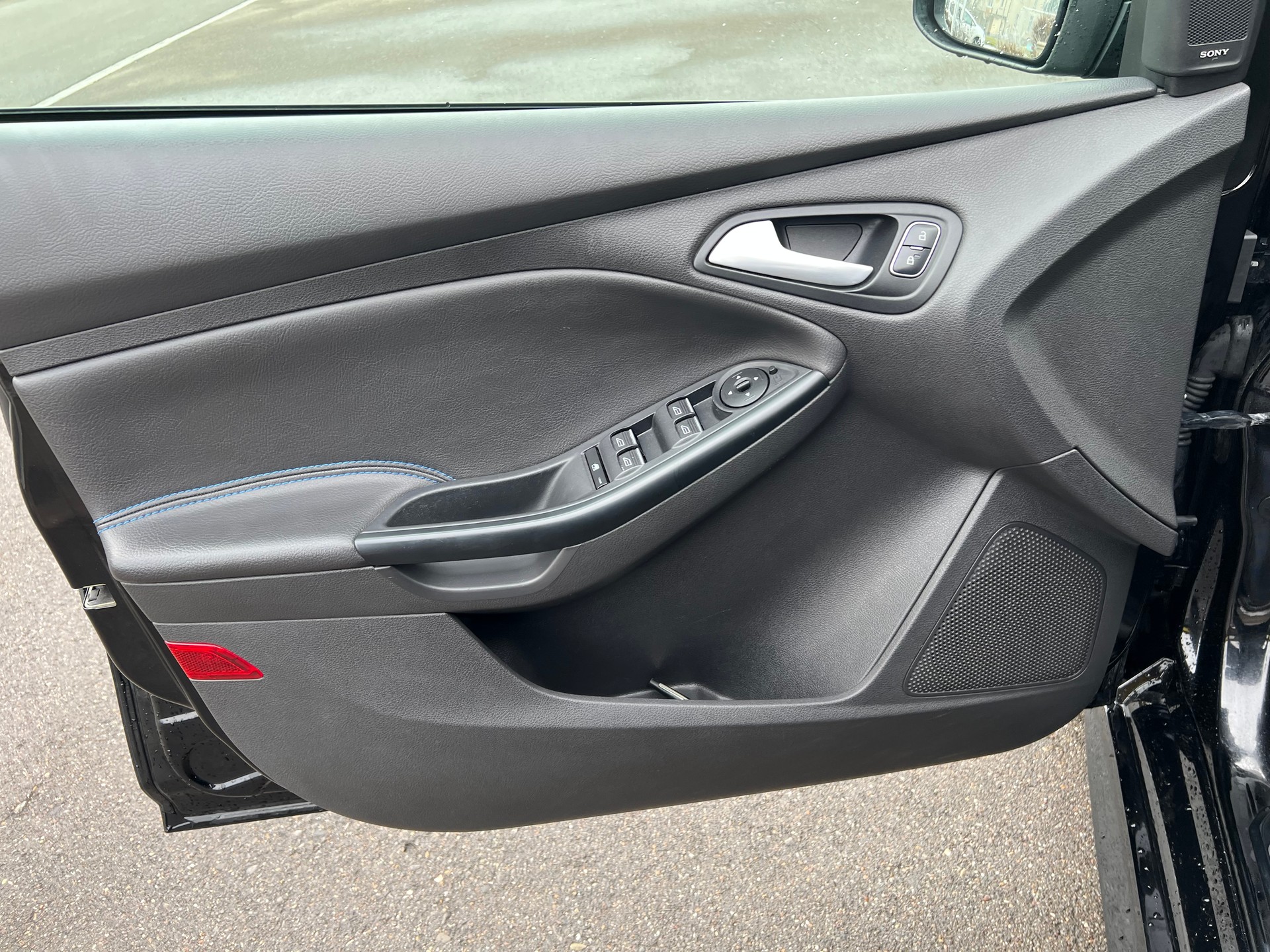 FORD Focus 2.3 EcoBoost RS AWD-image-8
