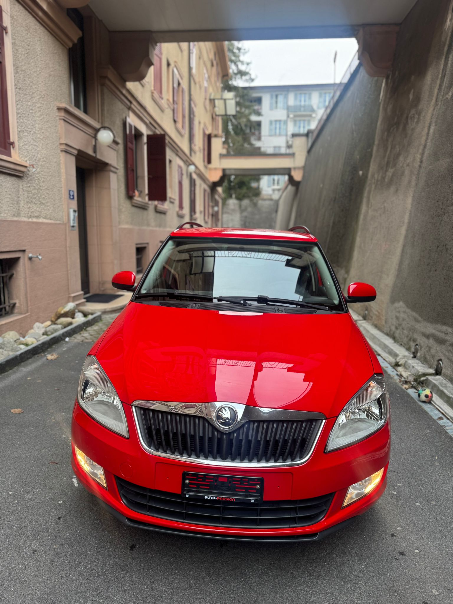 SKODA Fabia 1.2 TSI Fresh-image-1