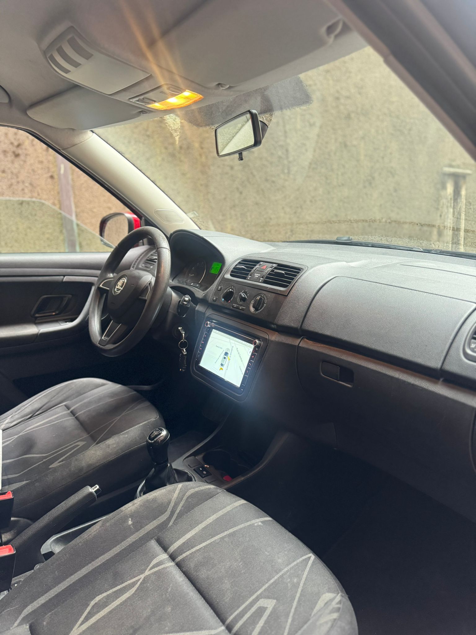 SKODA Fabia 1.2 TSI Fresh-image-5