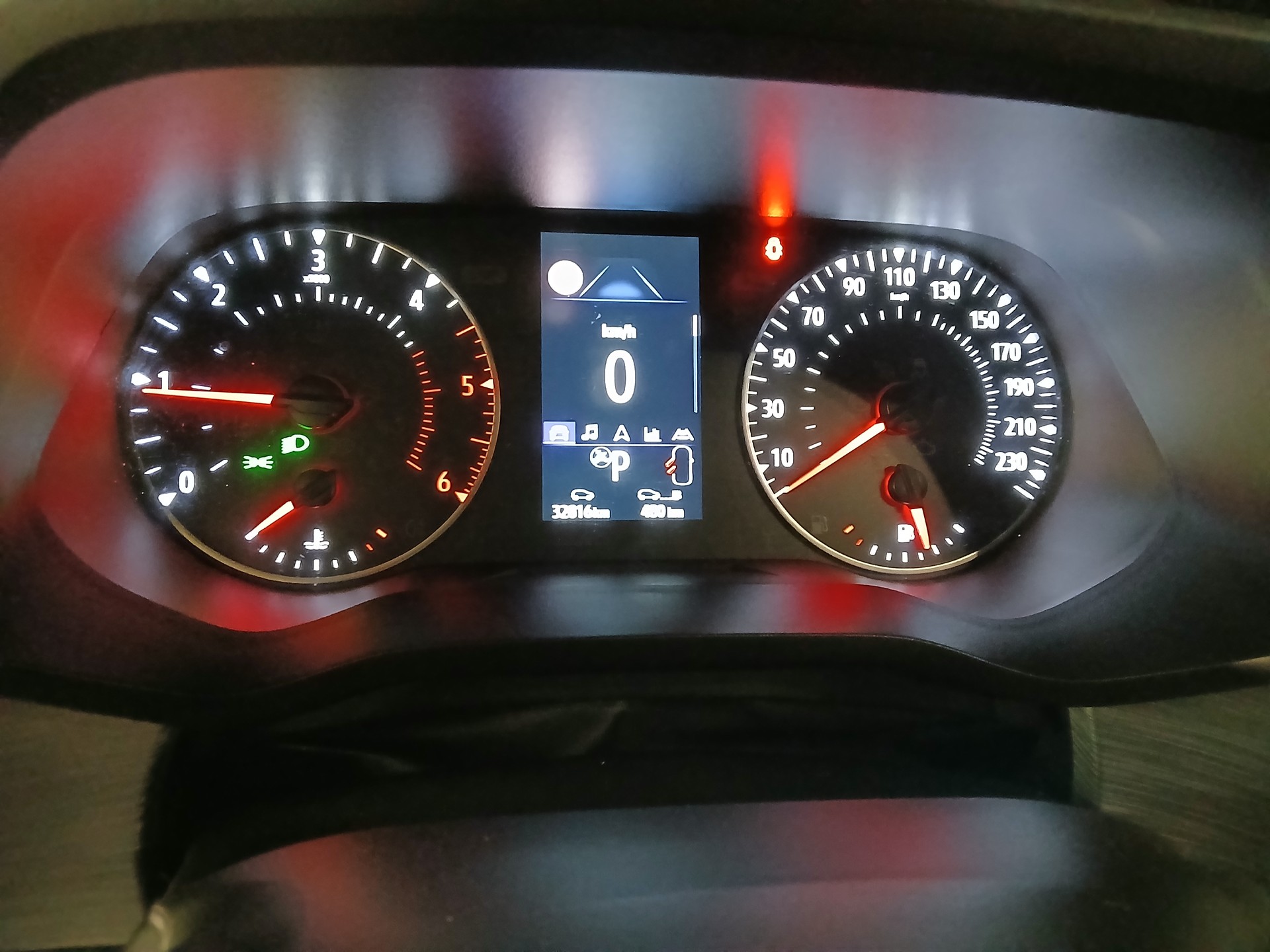 RENAULT Trafic Blue dCi 170 Spaceclass Pack Signature EDC-image-5