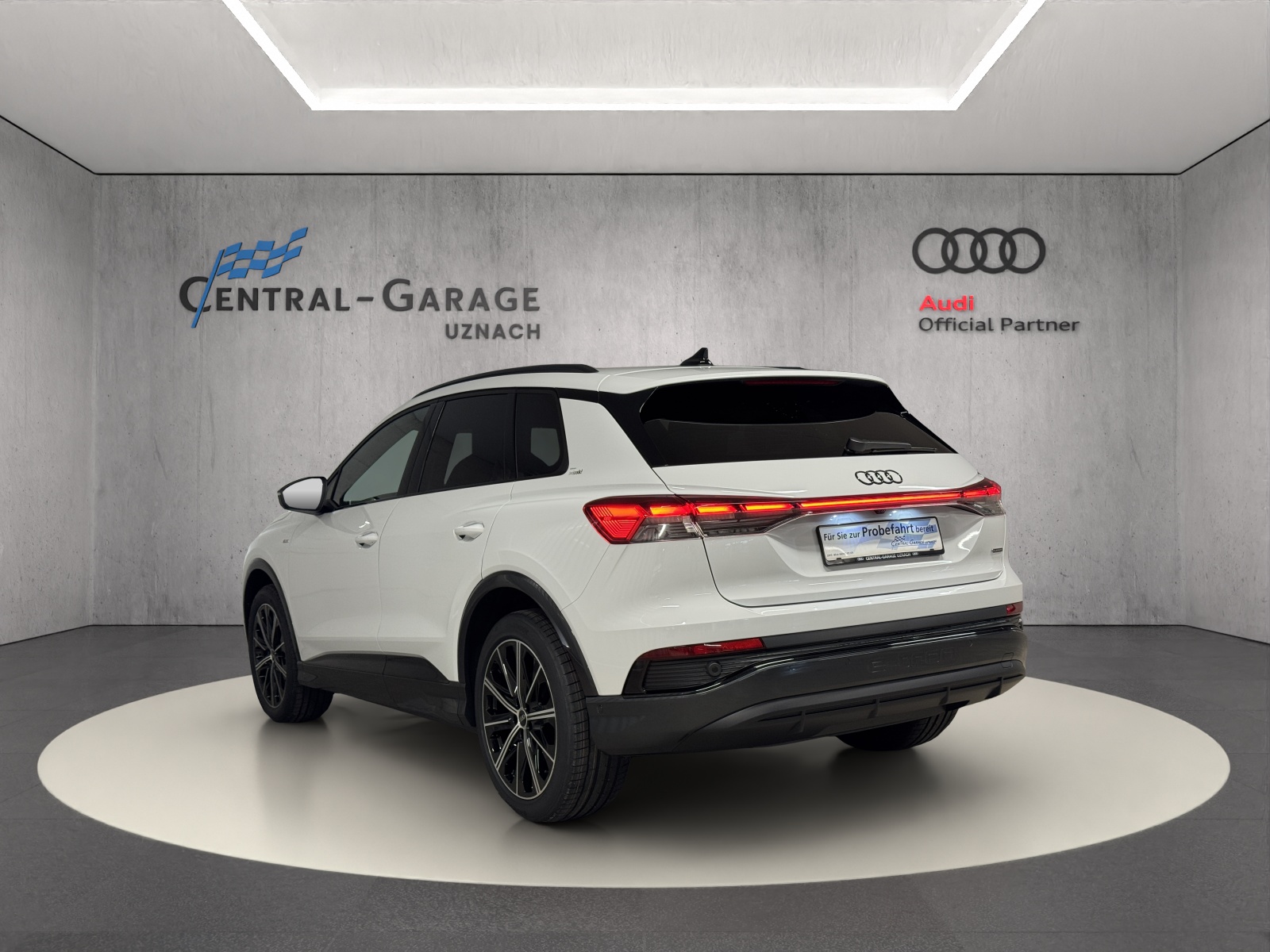 AUDI Q4 e-tron 45 Edition Swiss Ski quattro-image-2