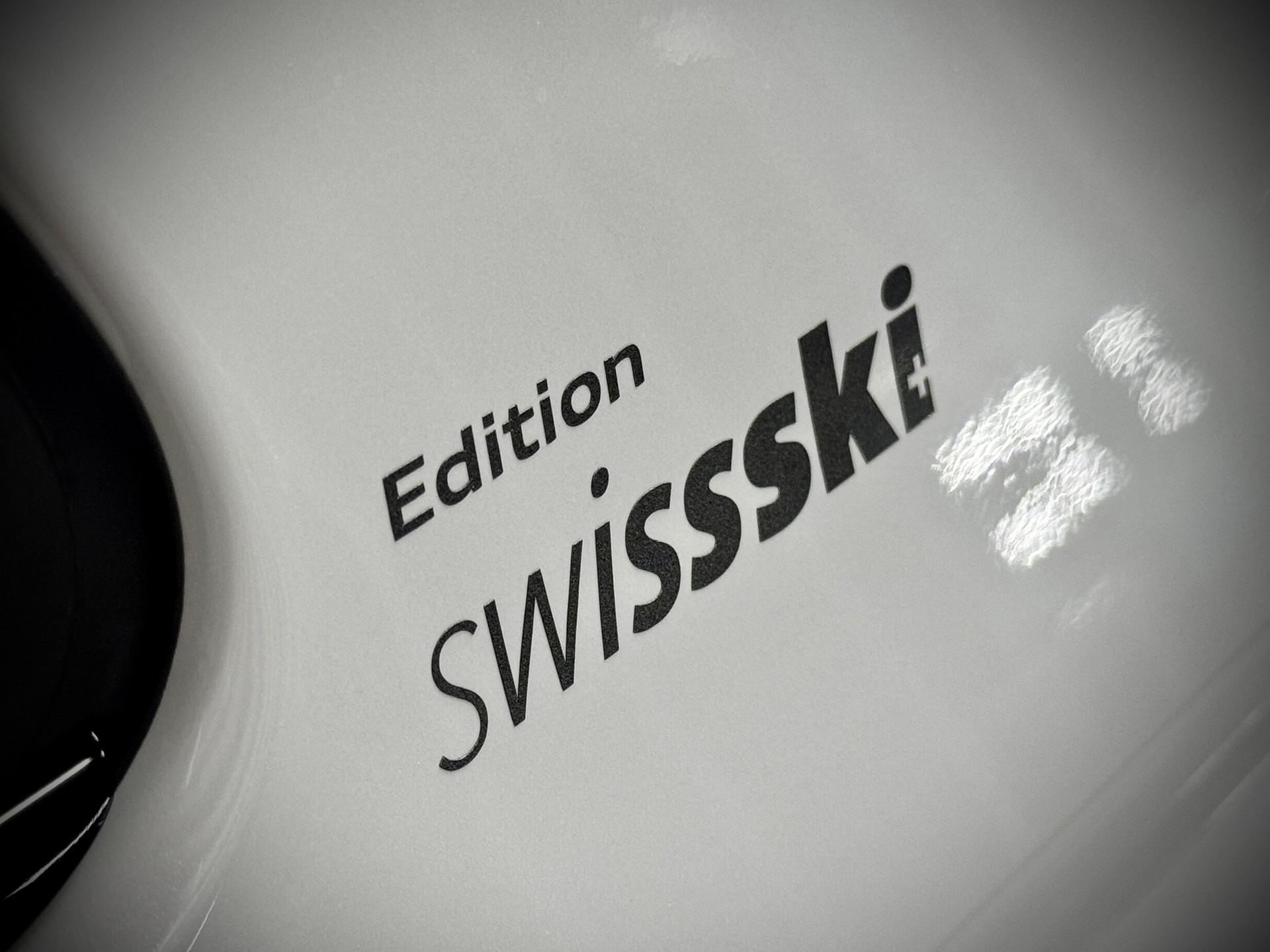 AUDI Q4 e-tron 45 Edition Swiss Ski quattro-image-8