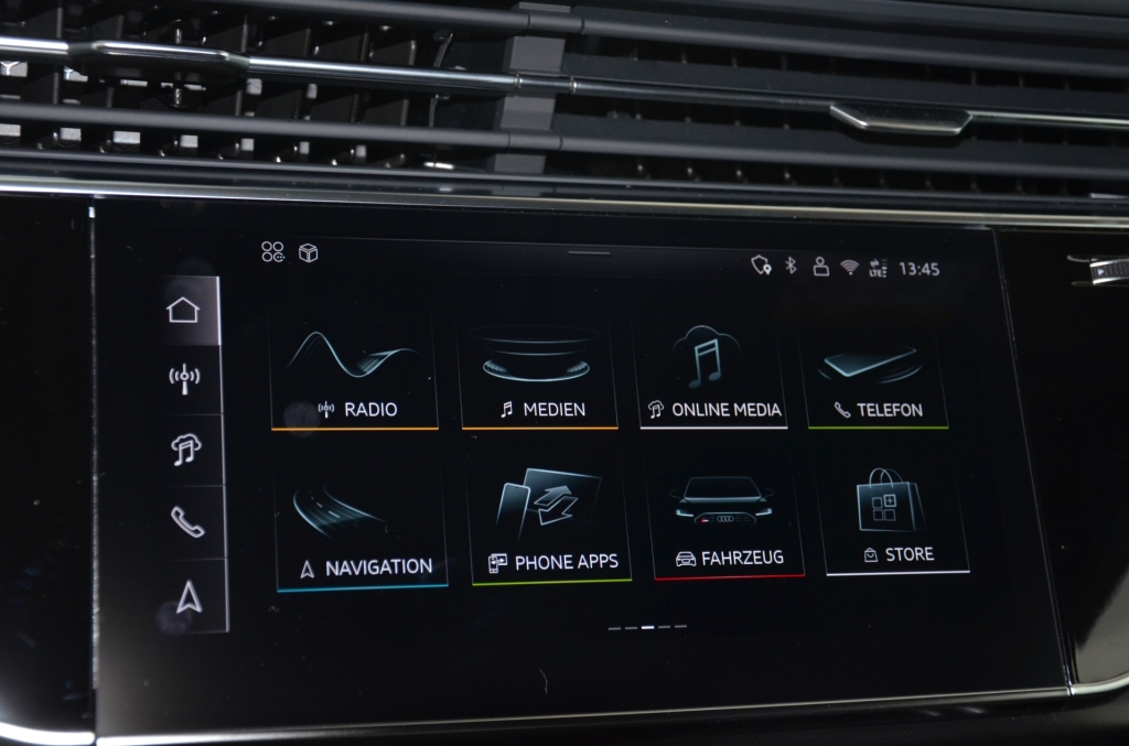 AUDI RSQ8 Performance Quattro-image-16