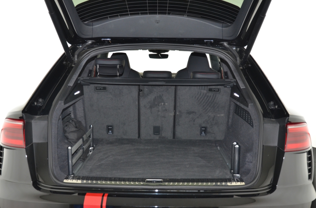 AUDI RSQ8 Performance Quattro-image-25