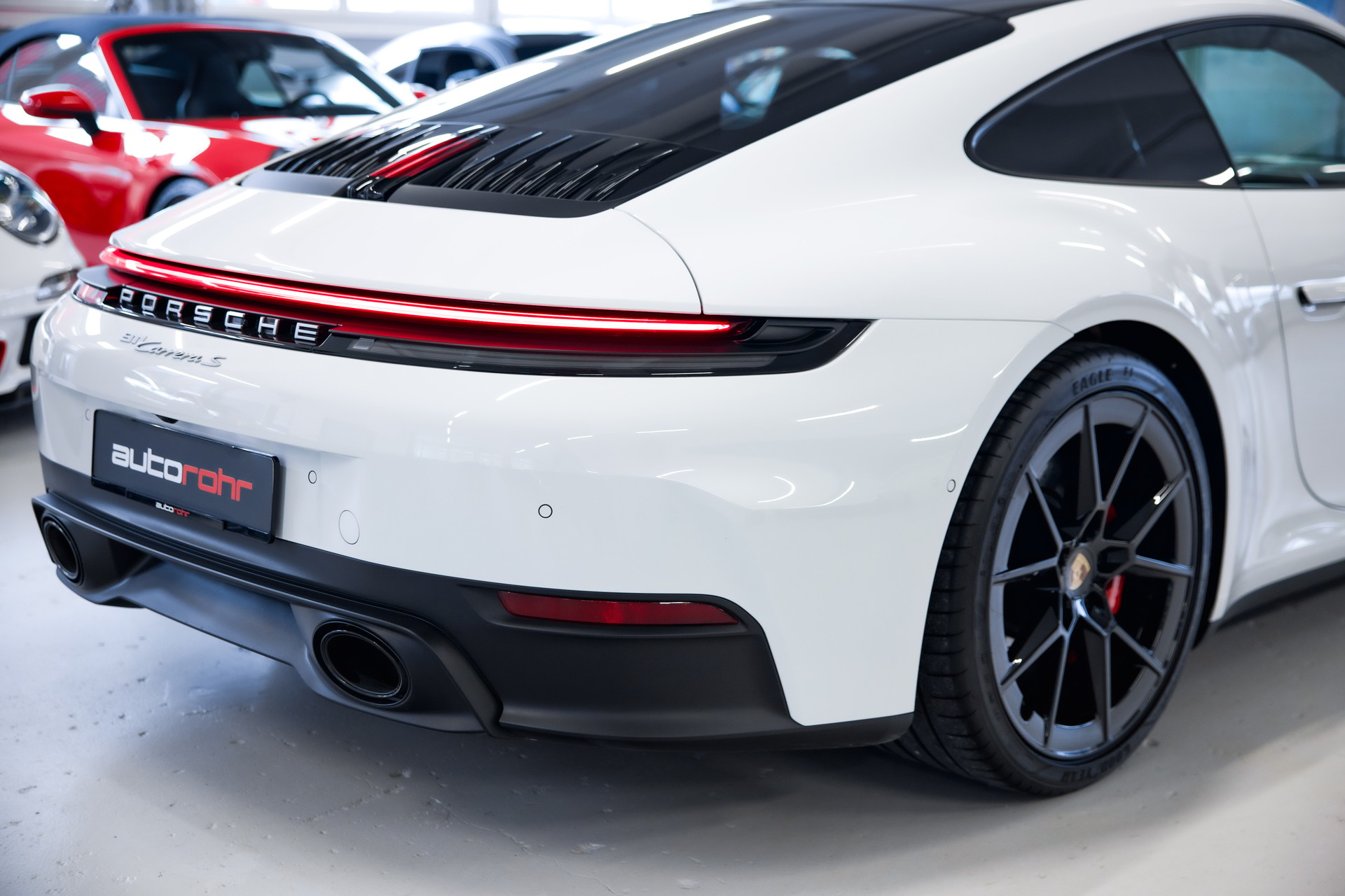 PORSCHE 911 Carrera S PDK *Facelift*-image-12