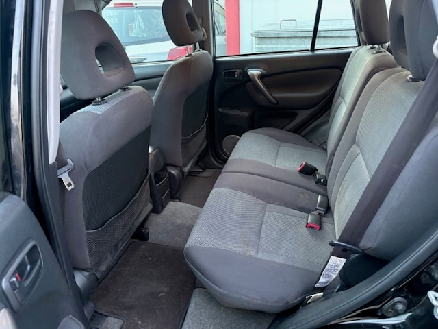 TOYOTA RAV-4 2.0 16V Linea Luna-image-9