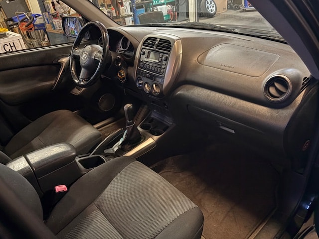 TOYOTA RAV-4 2.0 16V Linea Luna-image-15