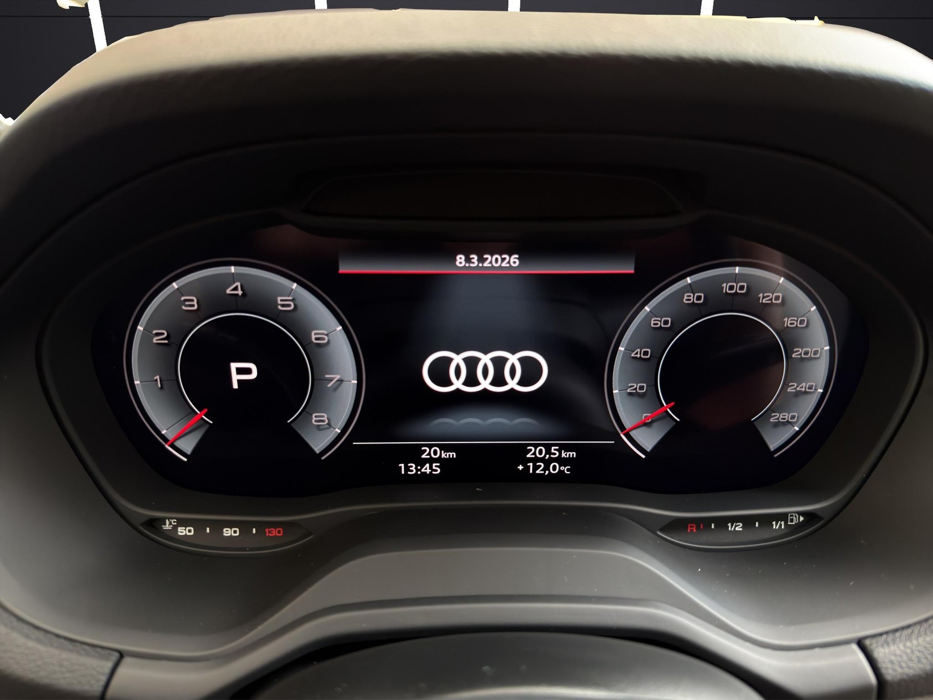 AUDI Q2 1.5 35 TFSI S Line S-Tronic-image-14