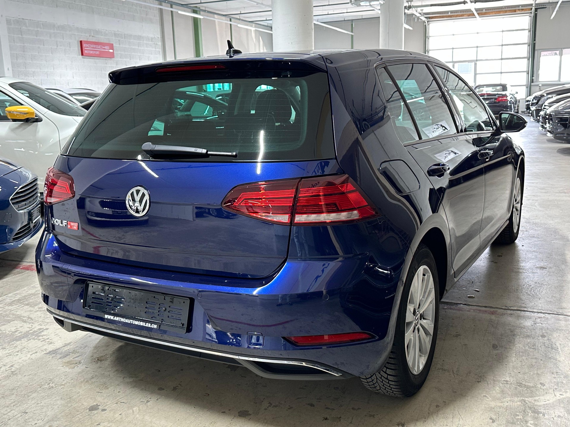 VW Golf VII 1.0 TSI Swiss Line Plus DSG-image-3