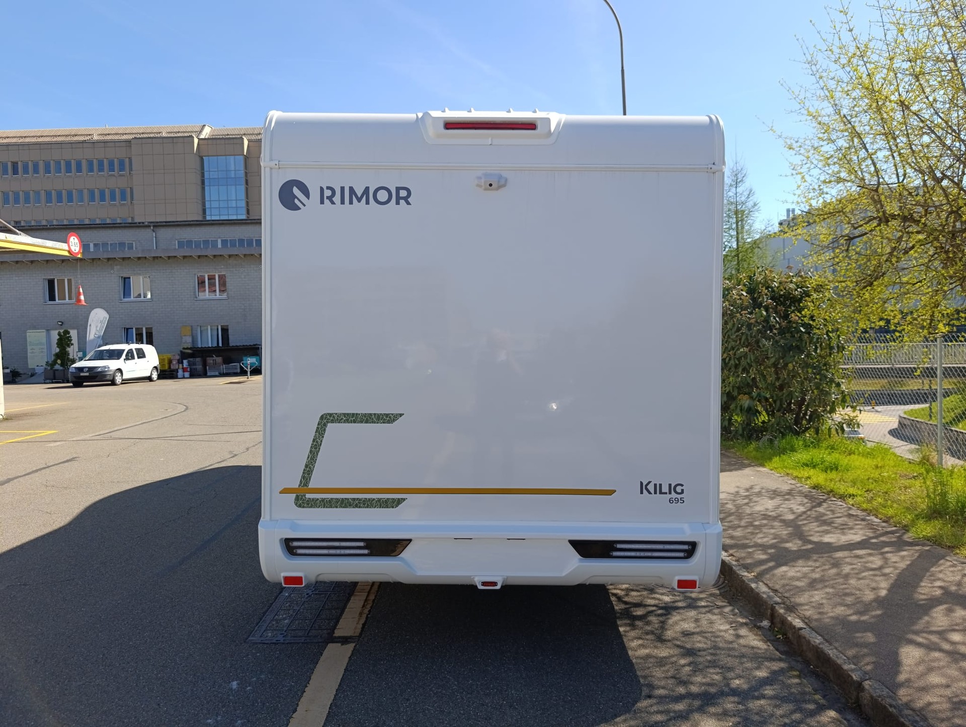 RIMOR Kilig 695***Unschlagbar in Preis und Leistung: Nirgendwo bekommen Sie mehr Wohnmobil für Ihr Geld als bei Rimor***-image-7